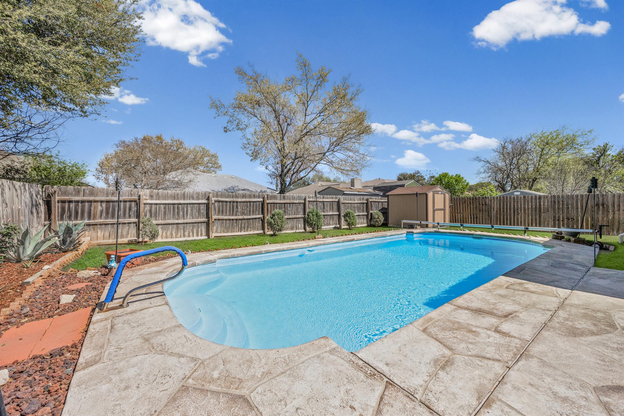608 Battlecreek Ln, Leander, TX 78641