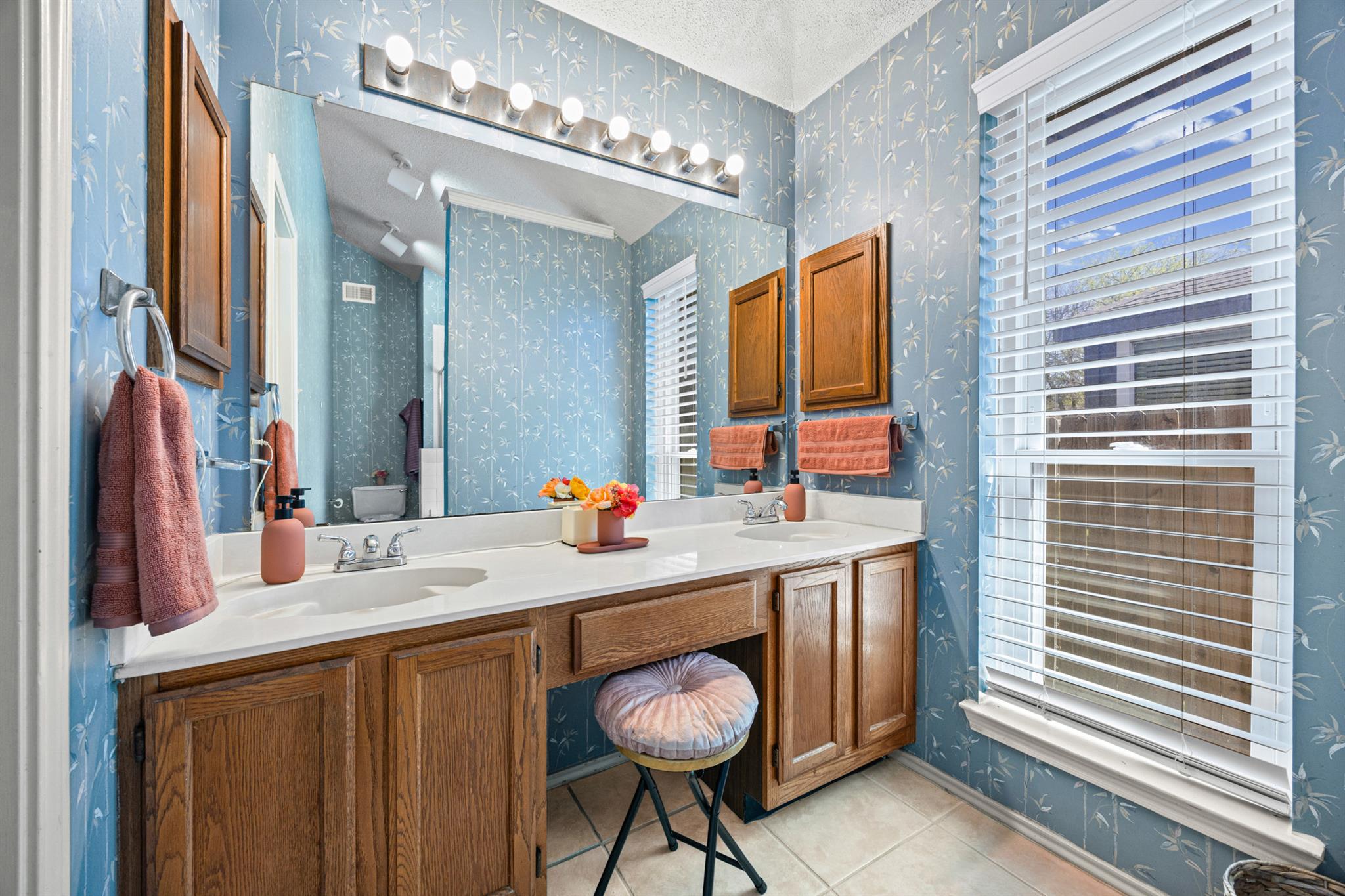 608 Battlecreek Ln, Leander, TX 78641