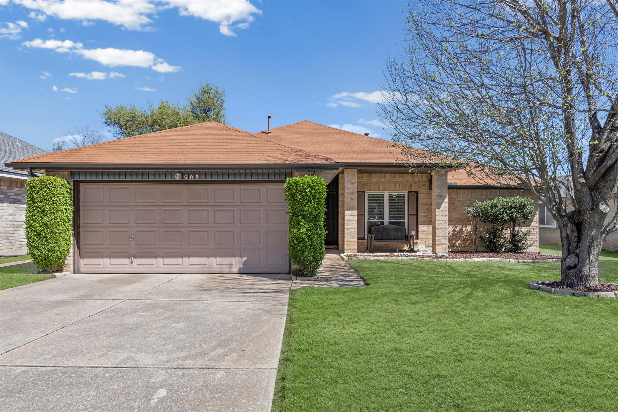 608 Battlecreek Ln, Leander, TX 78641