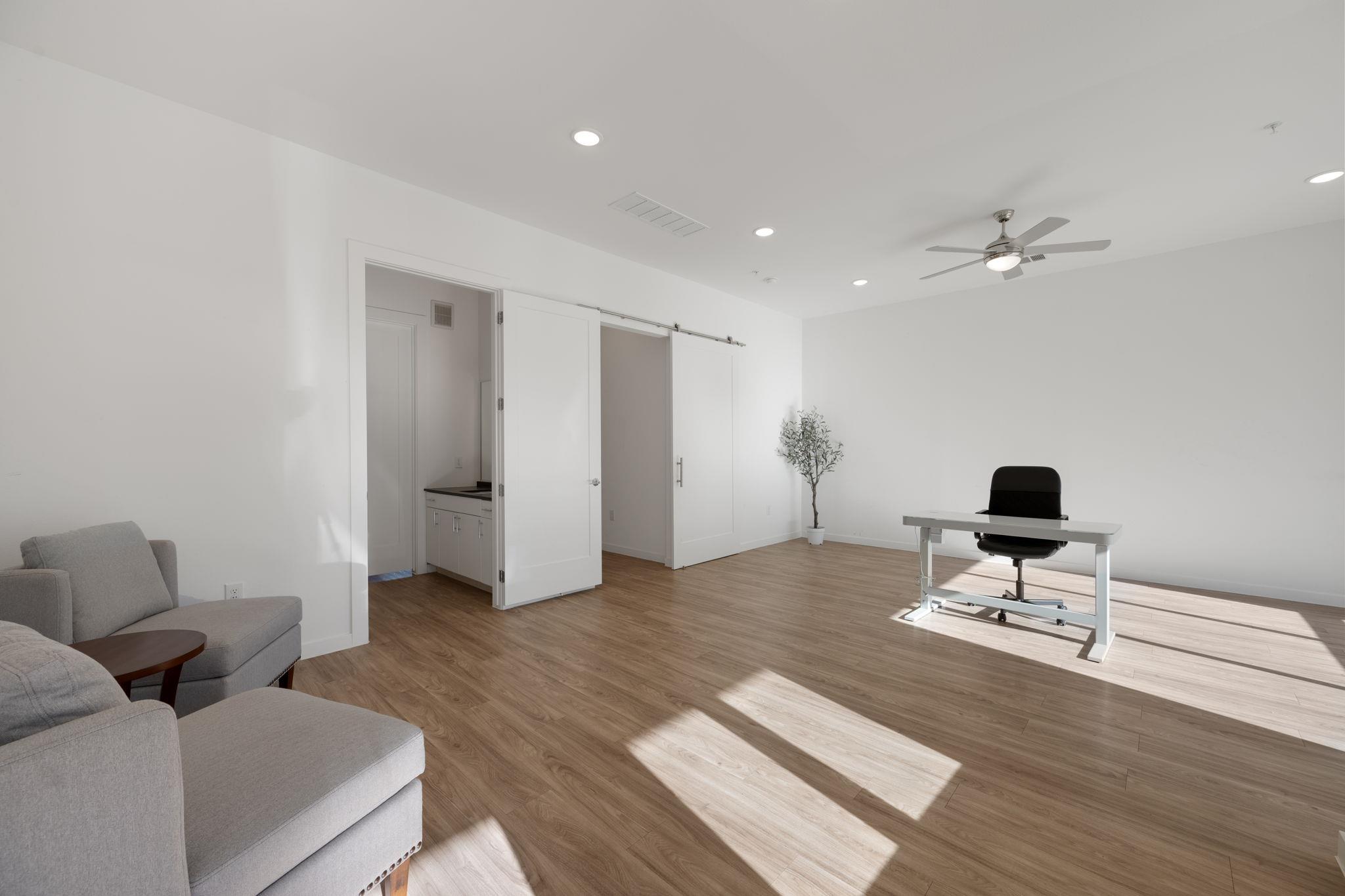 4901 Springdale Rd # 106, Austin, TX 78723