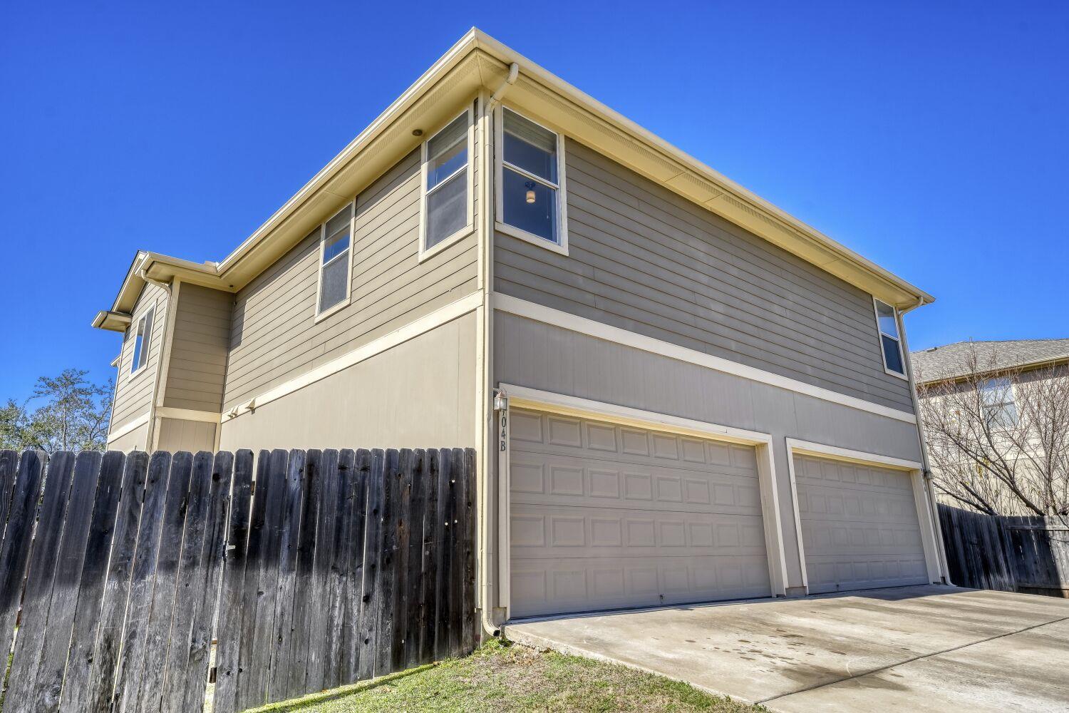 904 Sebastian Bnd # B, Pflugerville, TX 78660