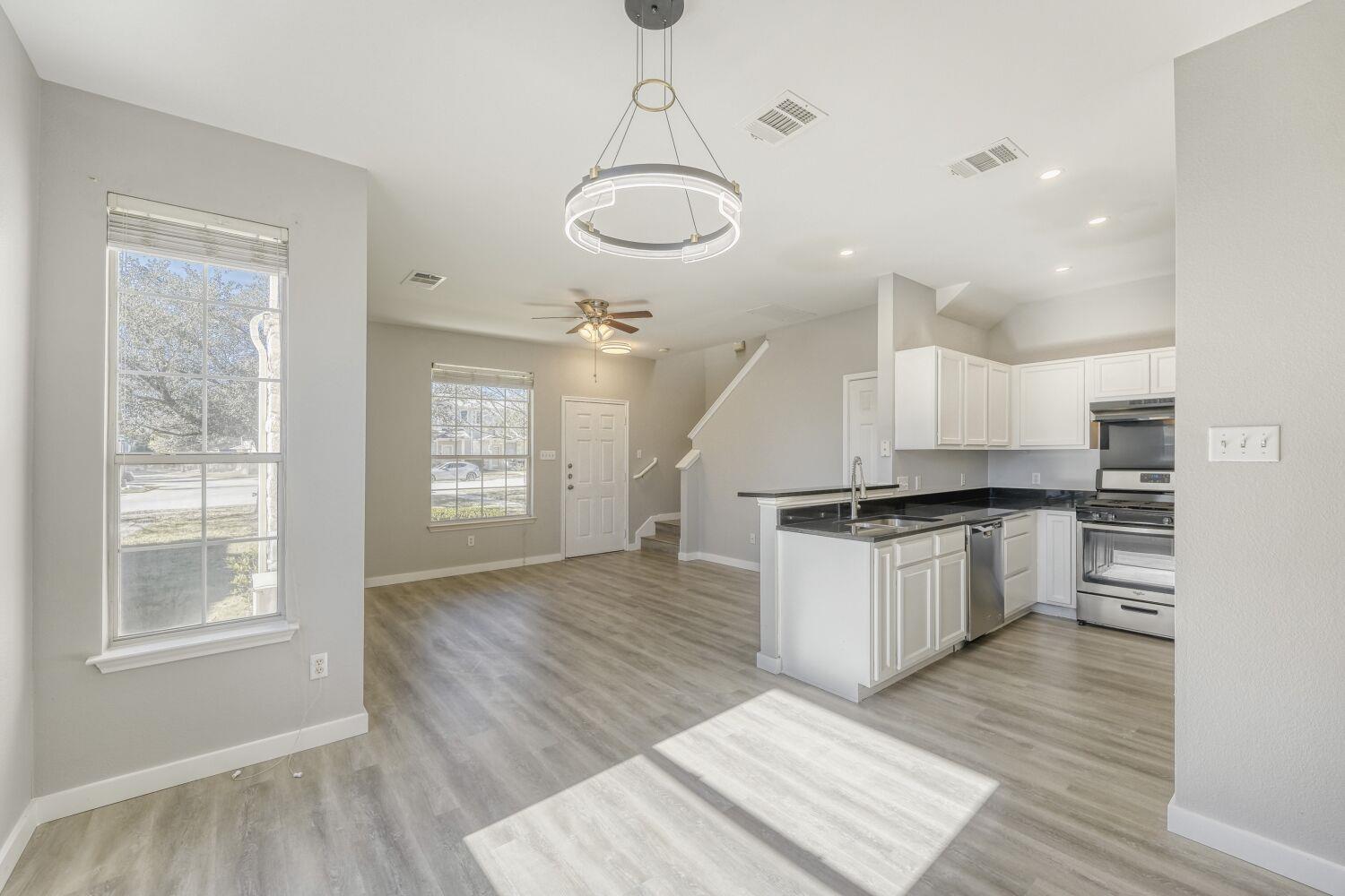 904 Sebastian Bnd # B, Pflugerville, TX 78660