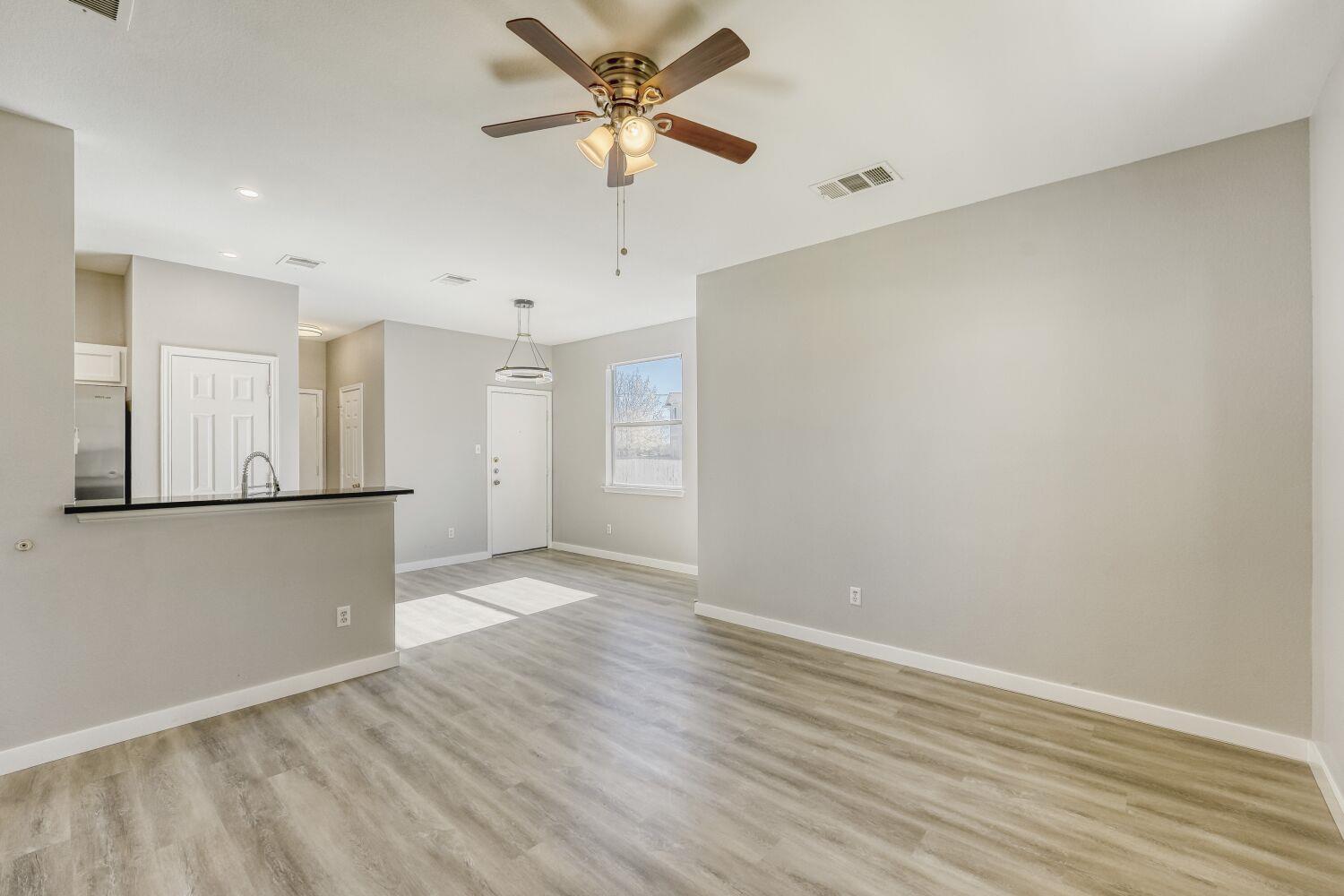 904 Sebastian Bnd # B, Pflugerville, TX 78660