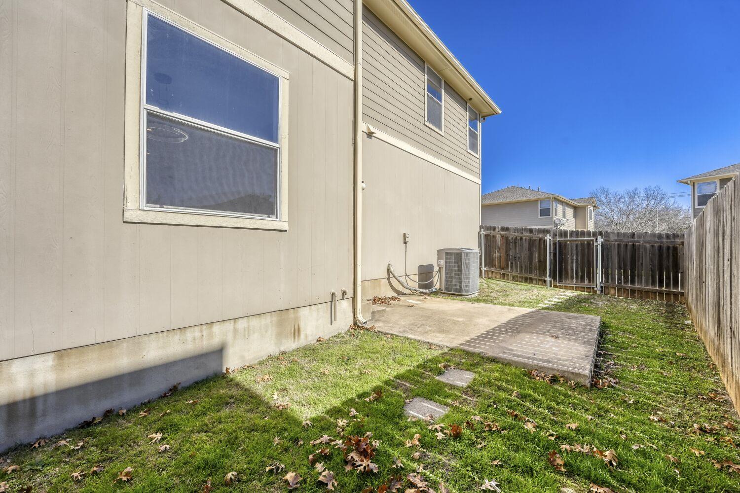 904 Sebastian Bnd # B, Pflugerville, TX 78660