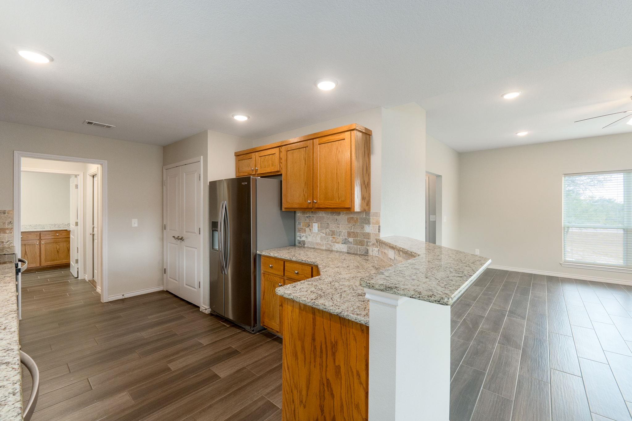 320 Sunrise Hls, Lampasas, TX 76550