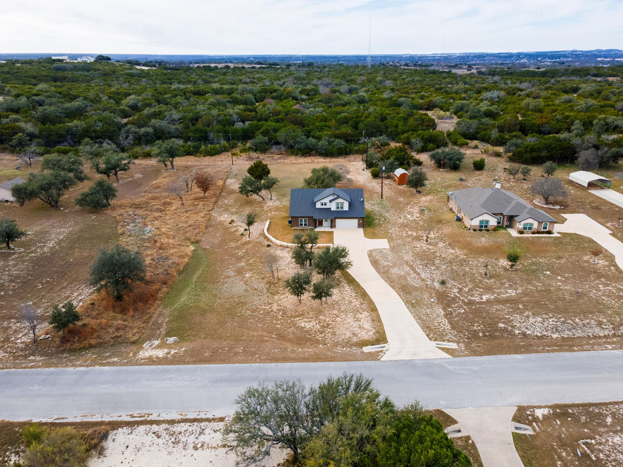 320 Sunrise Hls, Lampasas, TX 76550