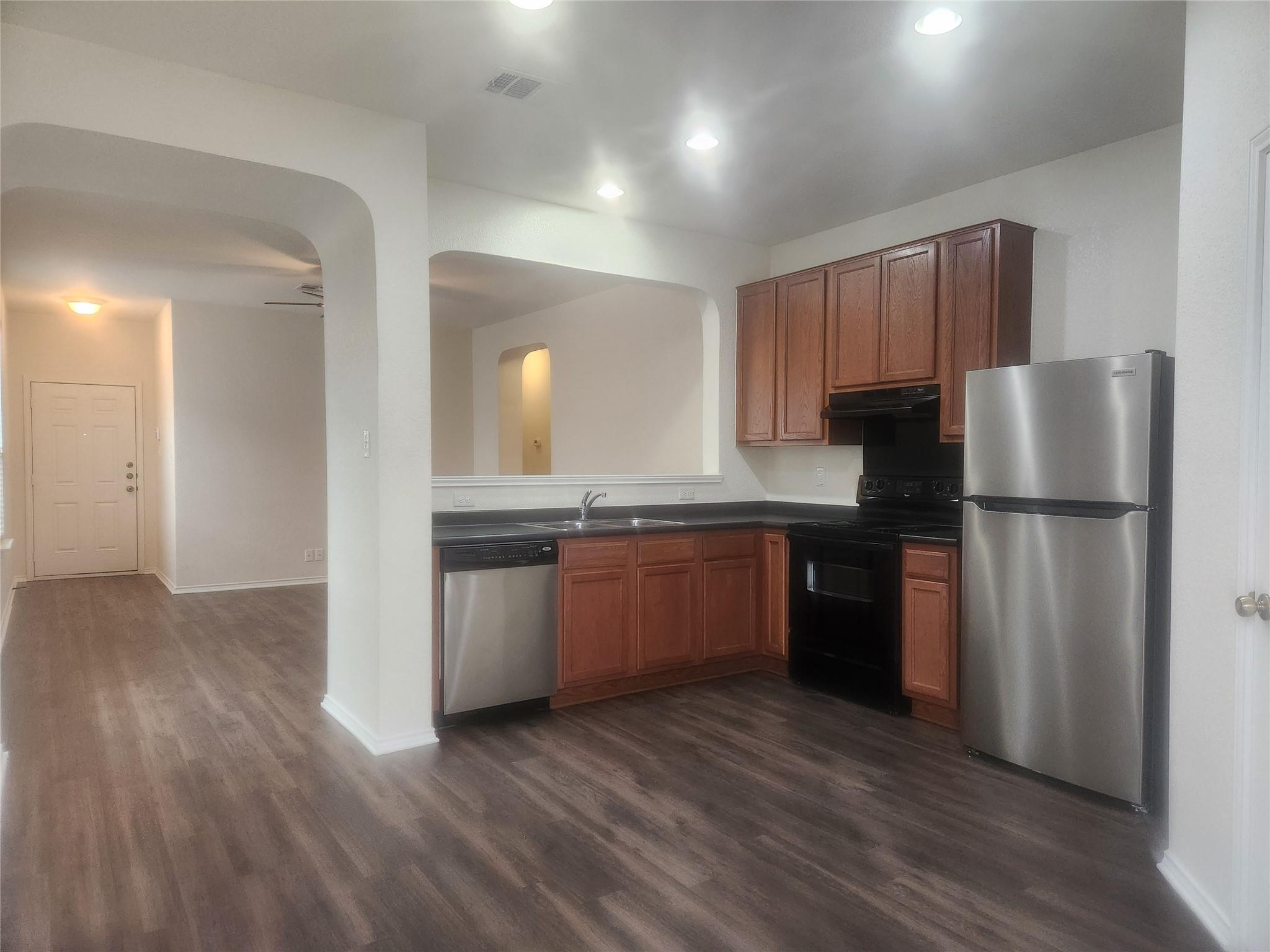 205 Beech Dr, Kyle, TX 78640