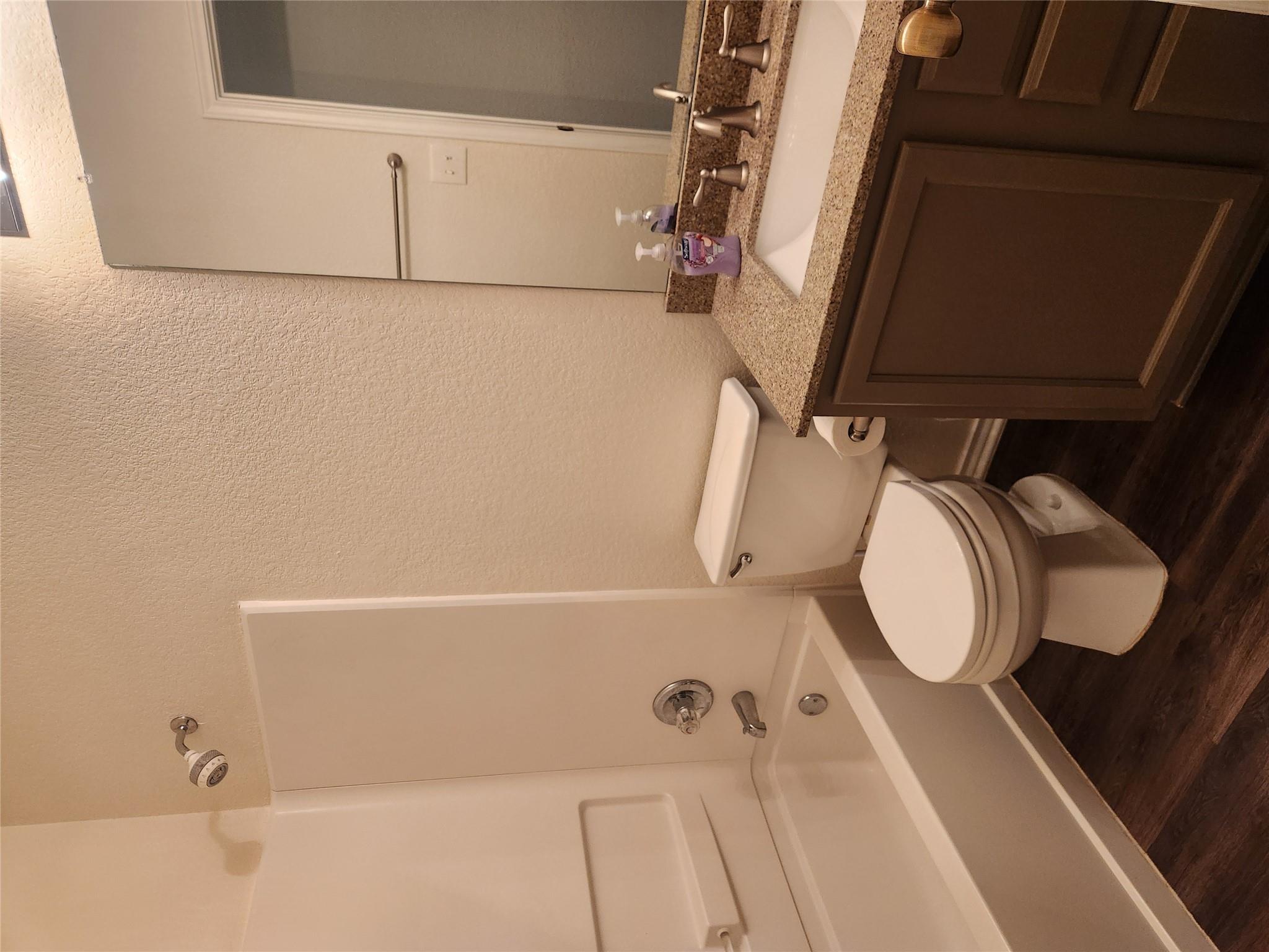 205 Beech Dr, Kyle, TX 78640