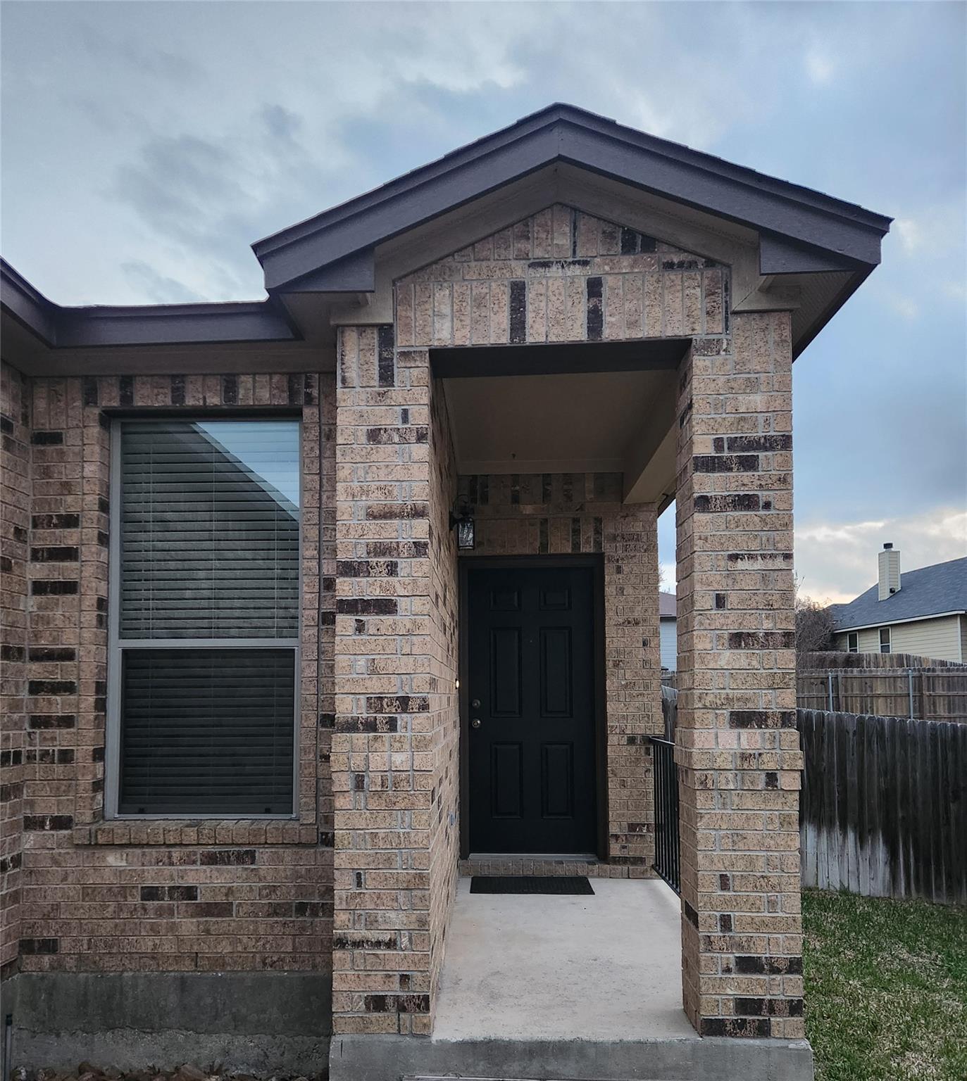 205 Beech Dr, Kyle, TX 78640