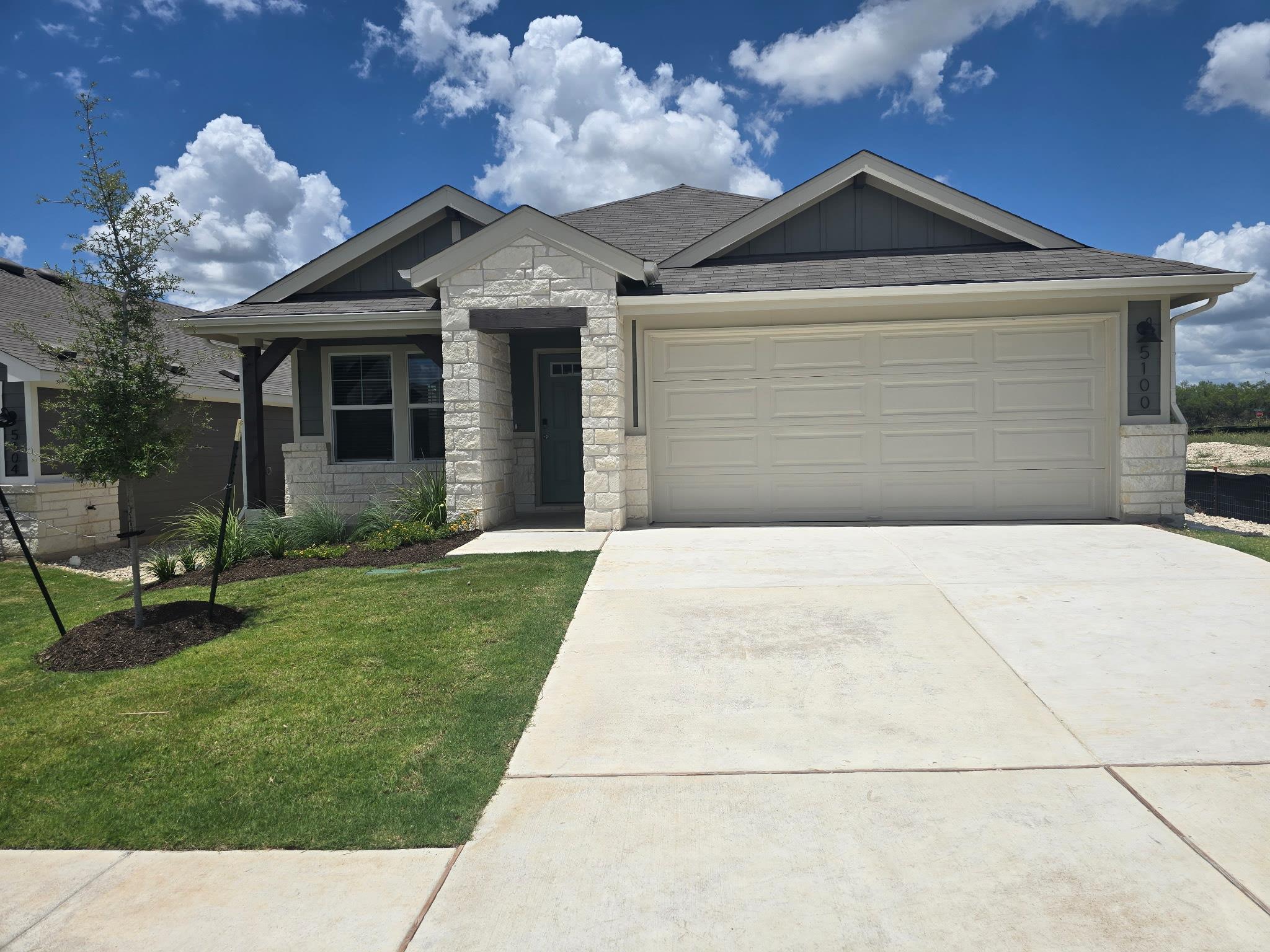 5100 Stockton Ln, Del Valle, TX 78617