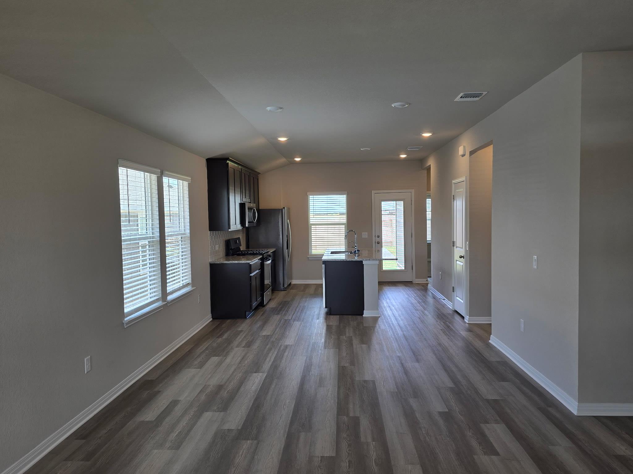 5100 Stockton Ln, Del Valle, TX 78617