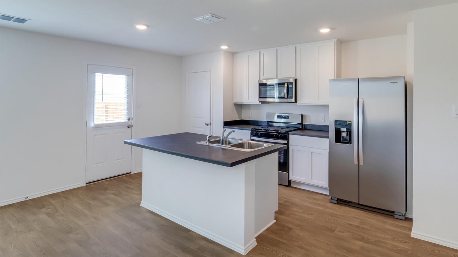 157 Schuenemann Way, Uhland, TX 78640