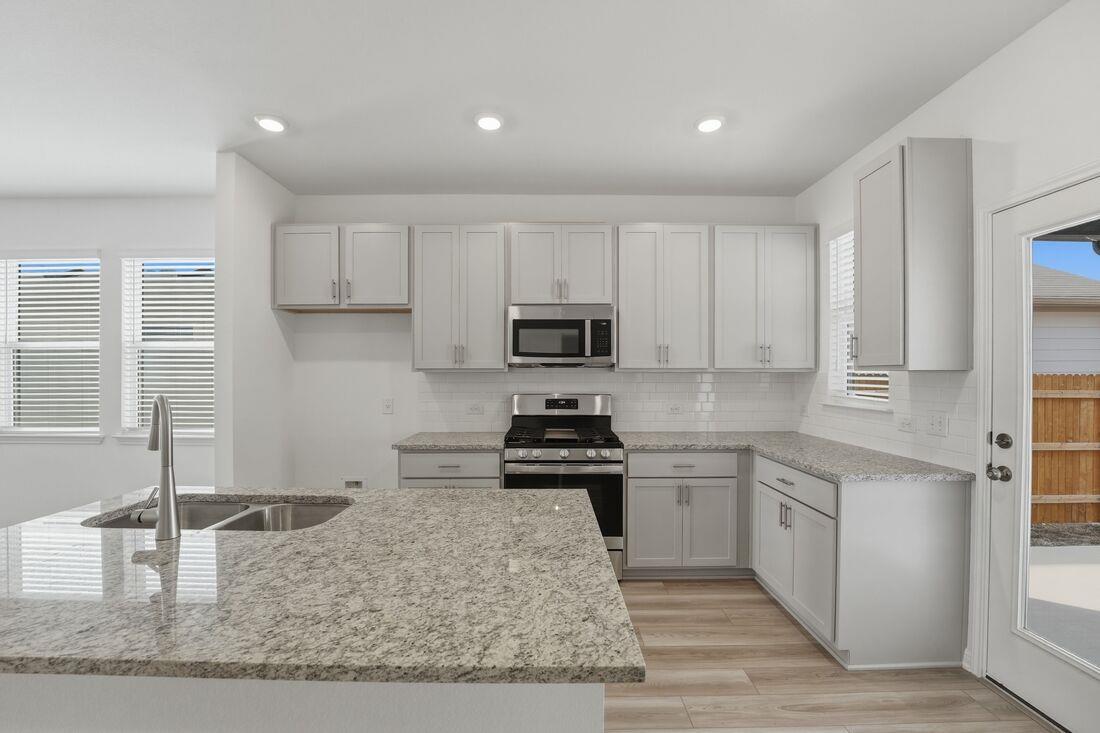 5916 Swedish Farms Ter, Del Valle, TX 78617