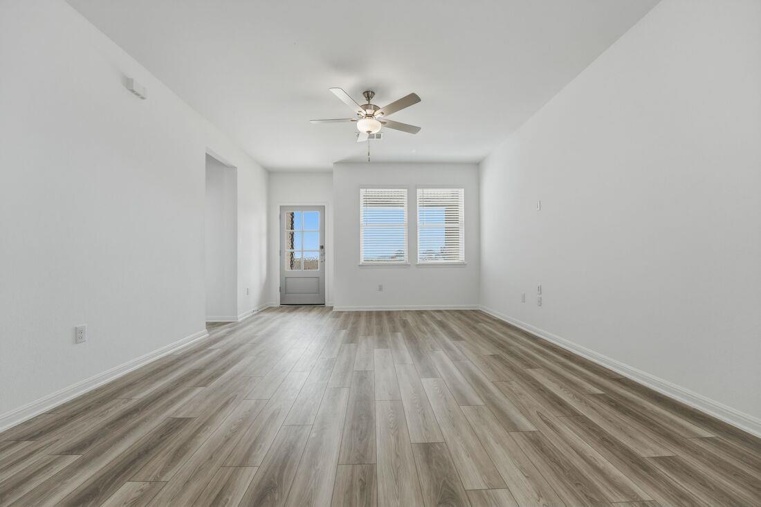 5916 Swedish Farms Ter, Del Valle, TX 78617