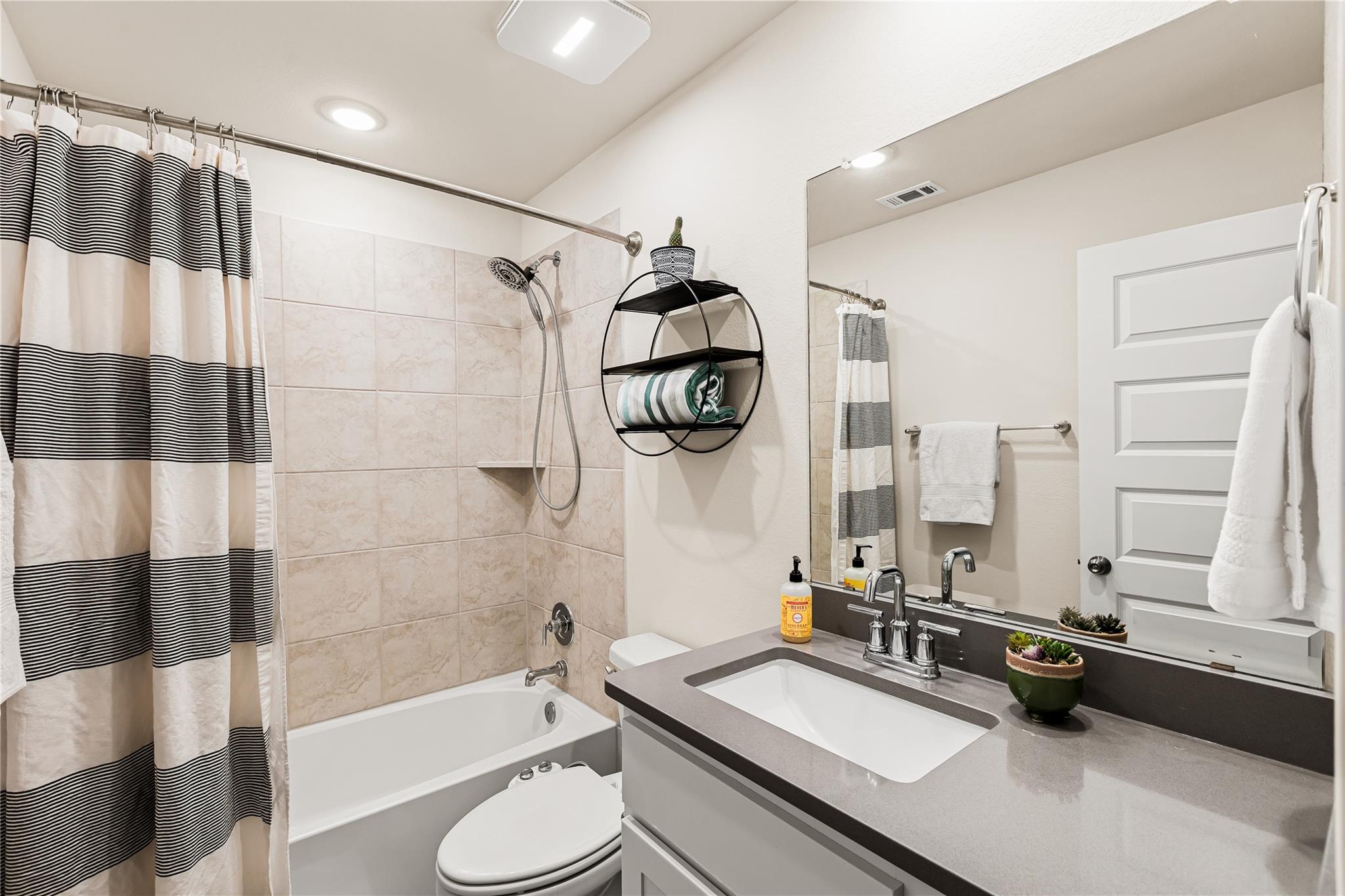 862 Pepperbark Loop, Buda, TX 78610