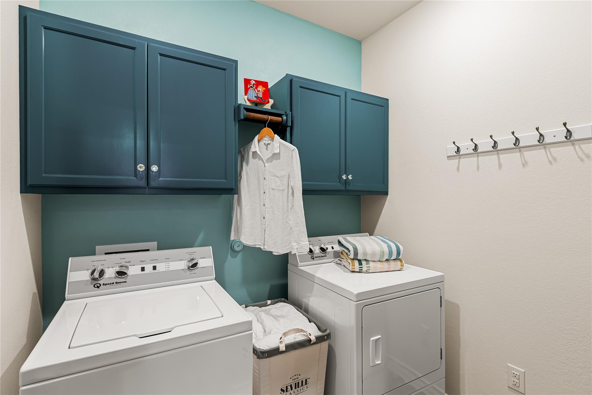 862 Pepperbark Loop, Buda, TX 78610