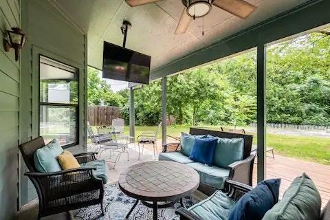 703 Oakridge Dr, Round Rock, TX 78681