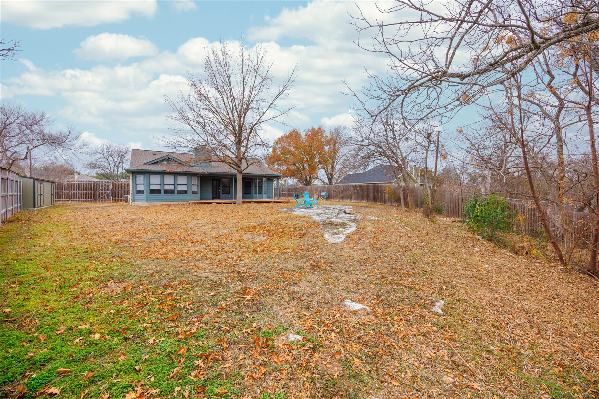 703 Oakridge Dr, Round Rock, TX 78681