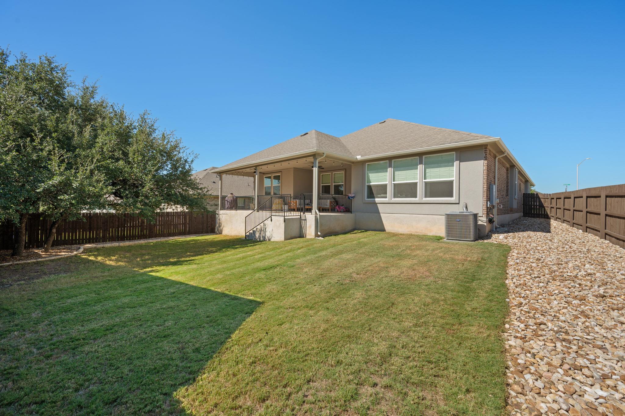 1808 Weavers Bnd, Georgetown, TX 78628