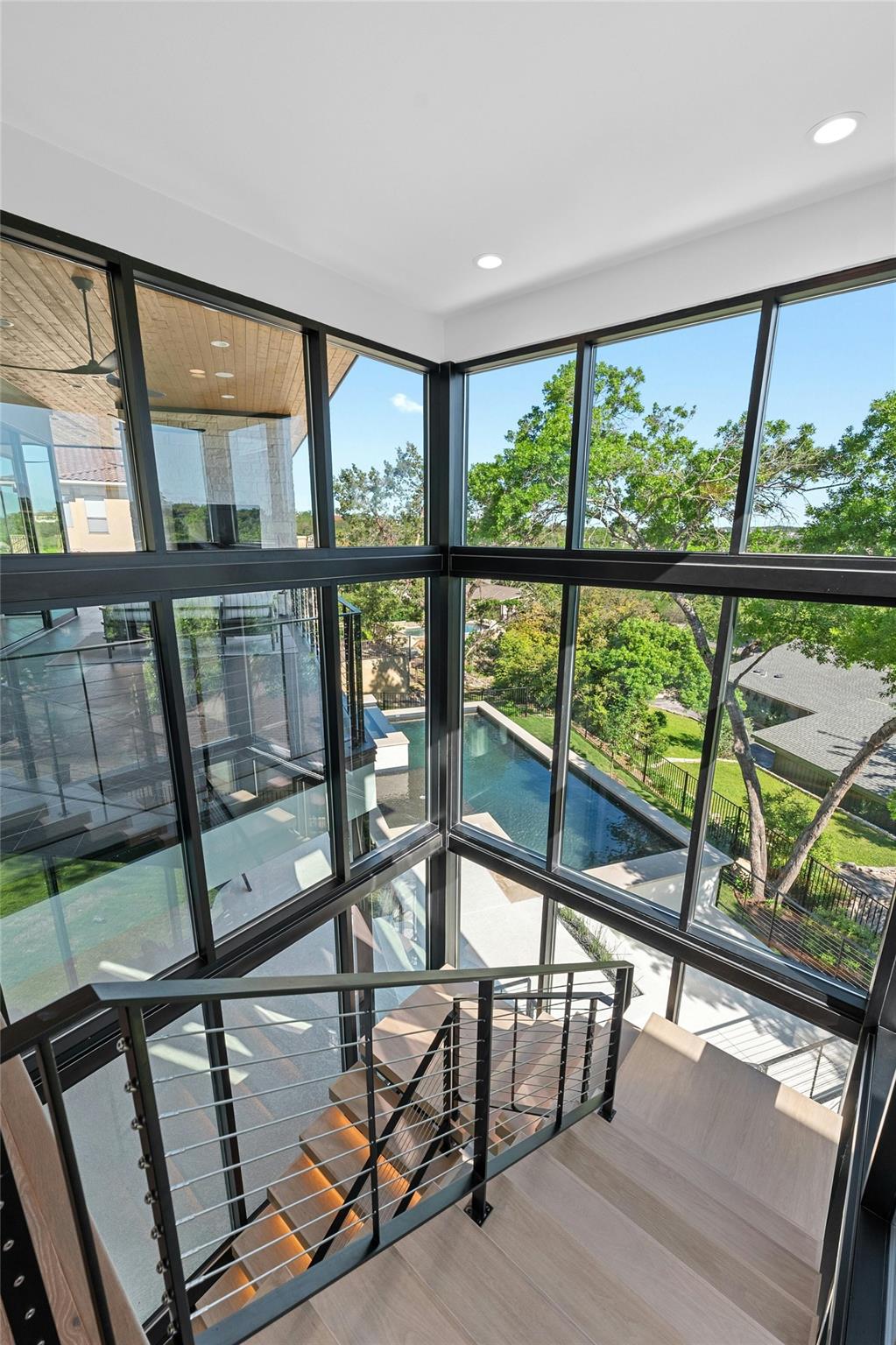 806 Sunfish St, Lakeway, TX 78734