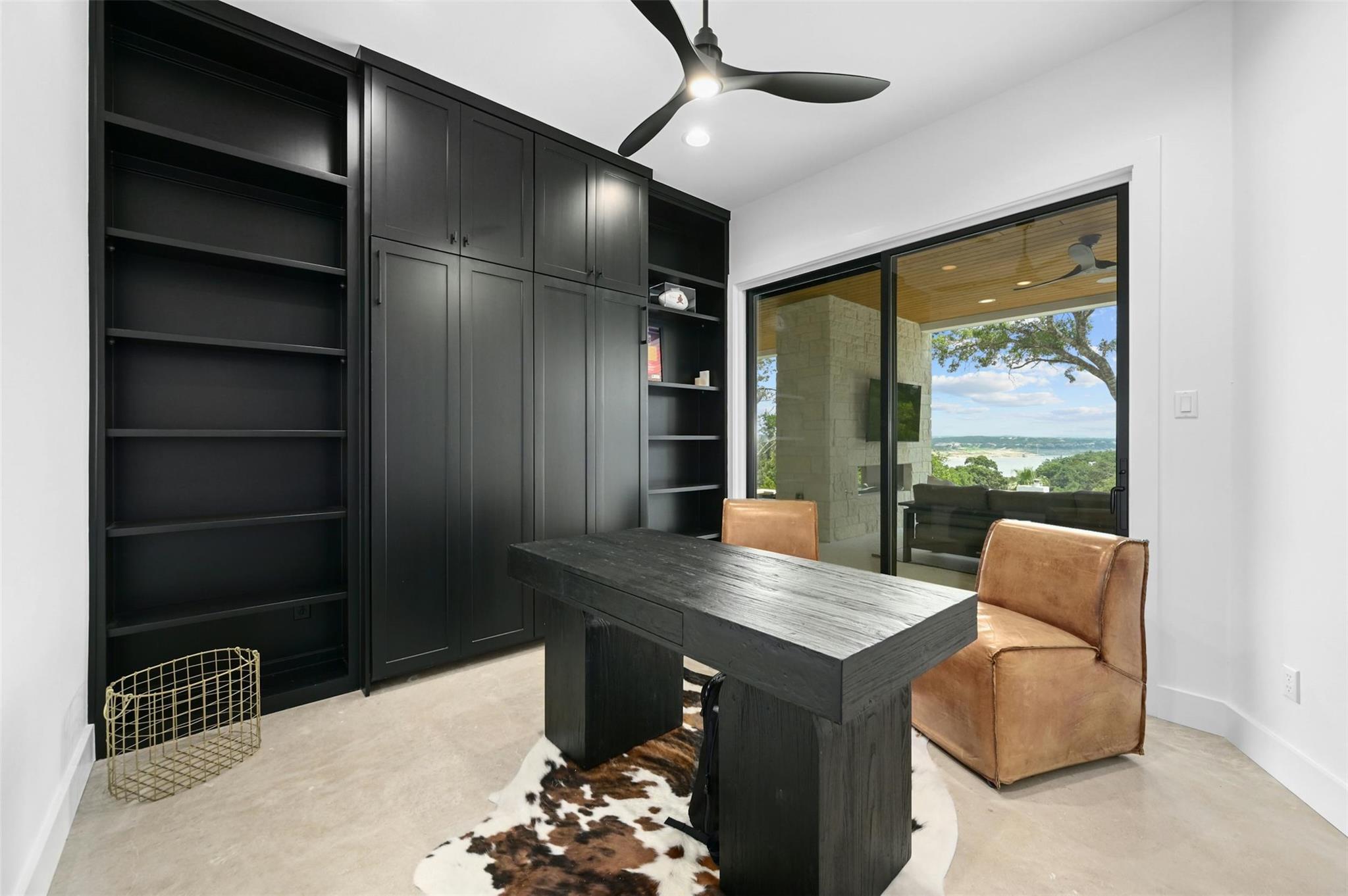 806 Sunfish St, Lakeway, TX 78734