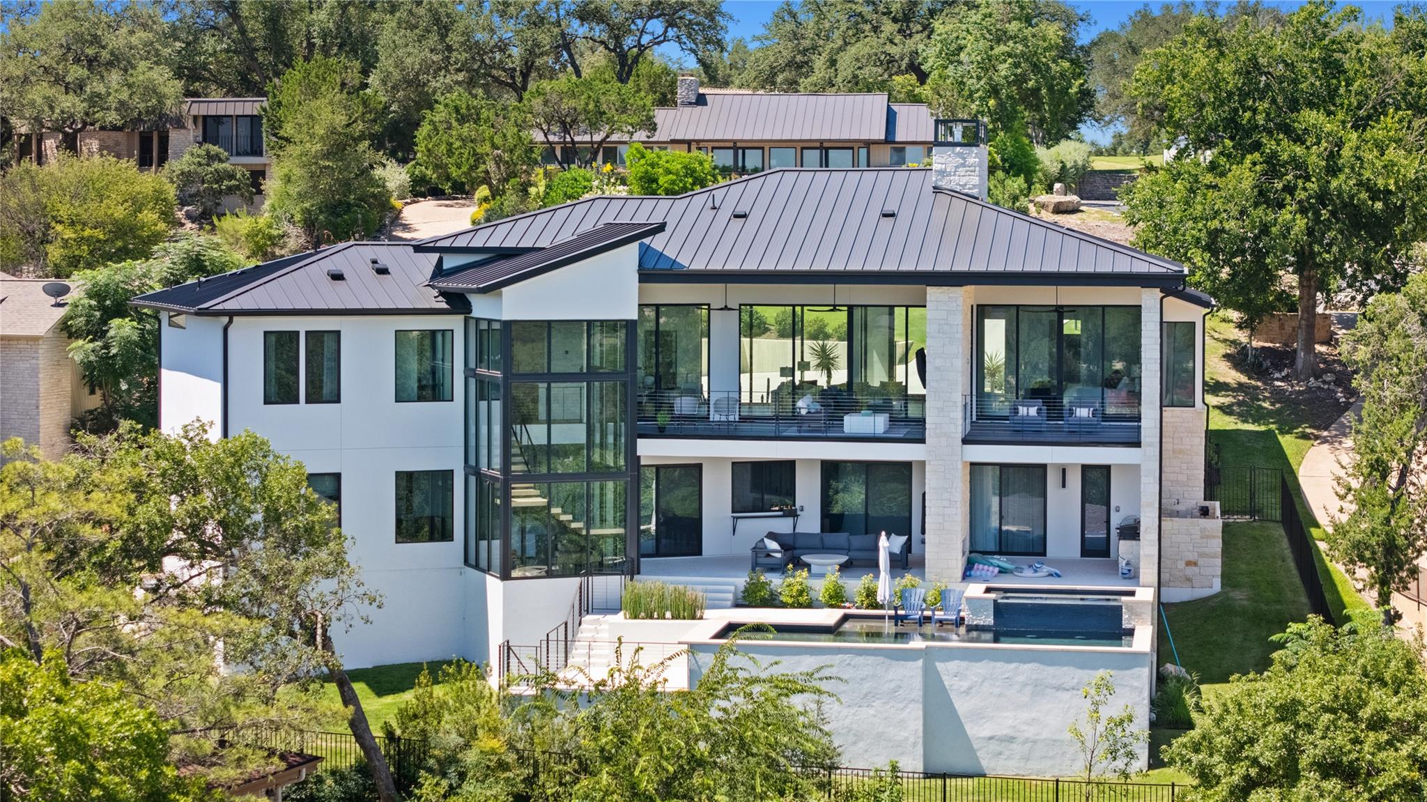 806 Sunfish St, Lakeway, TX 78734