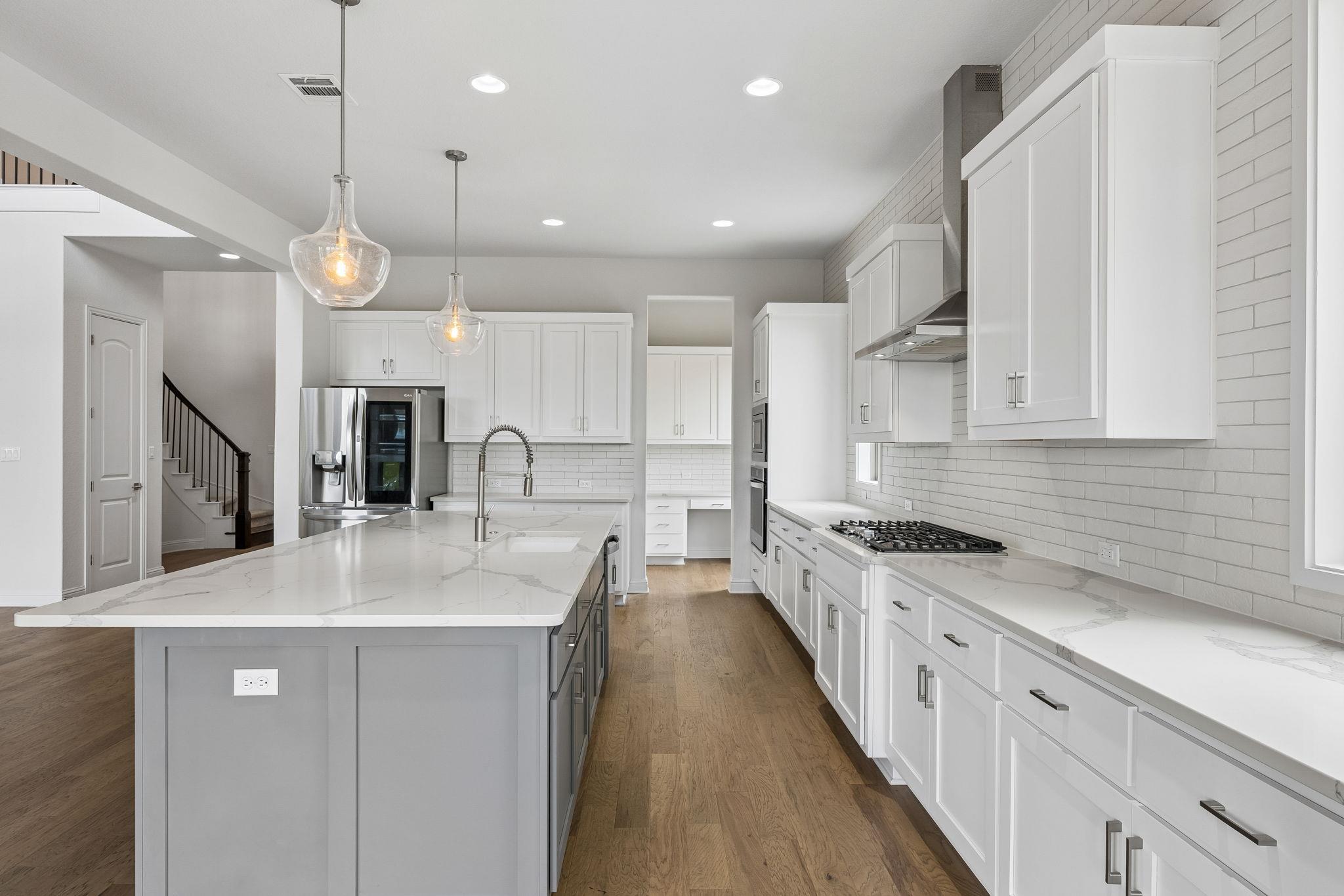 7212 Celebration Ct, Leander, TX 78645