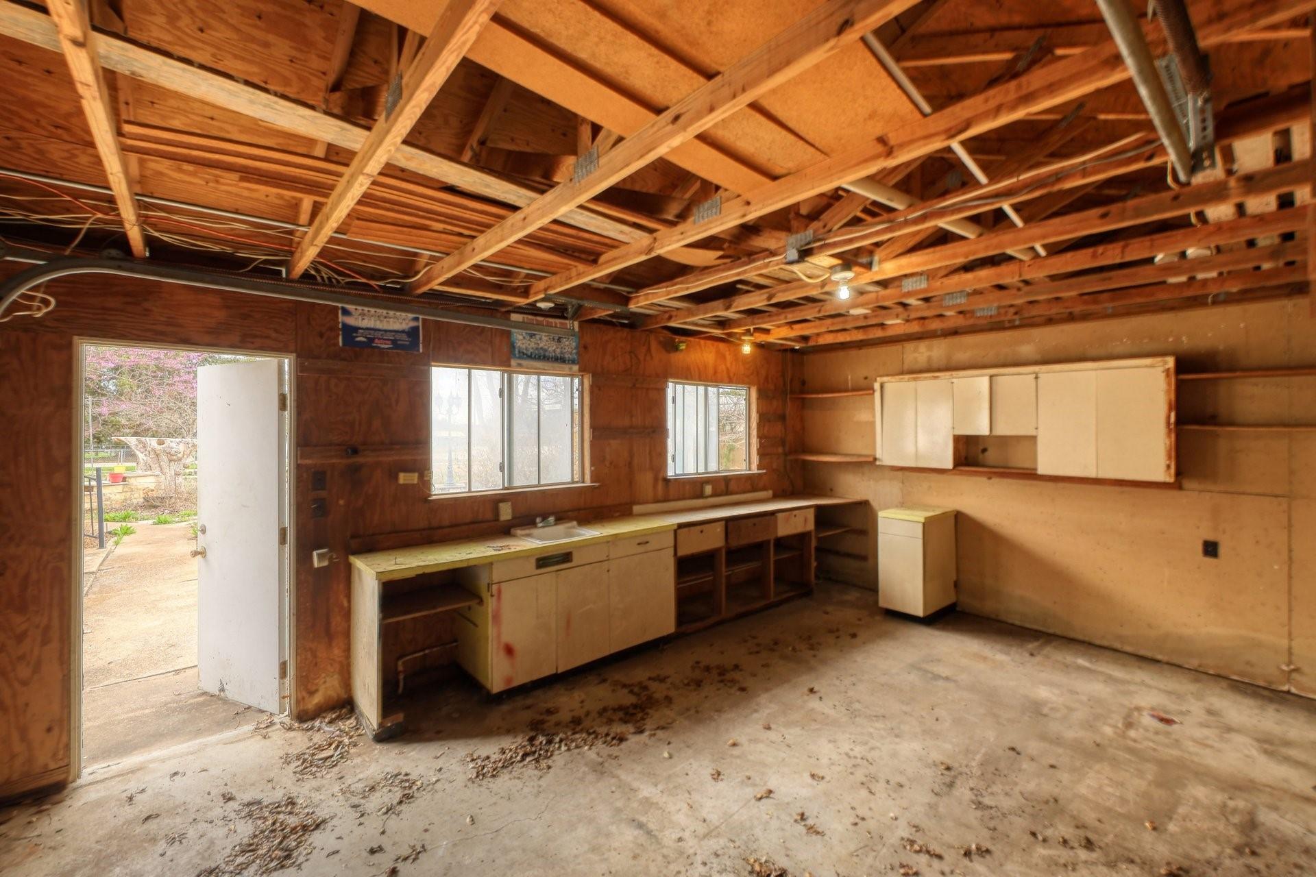 804 Main St, Liberty Hill, TX 78642