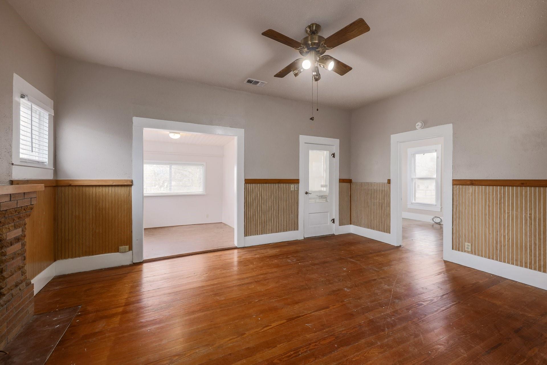 804 Main St, Liberty Hill, TX 78642