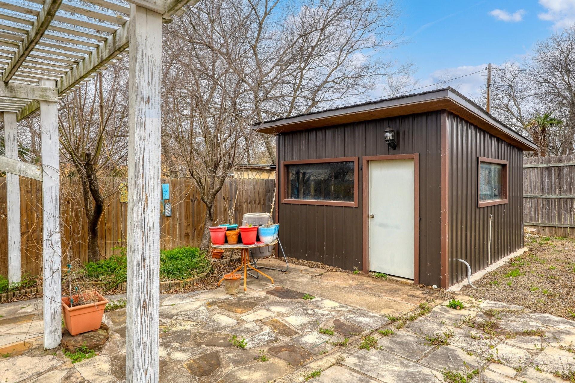 804 Main St, Liberty Hill, TX 78642