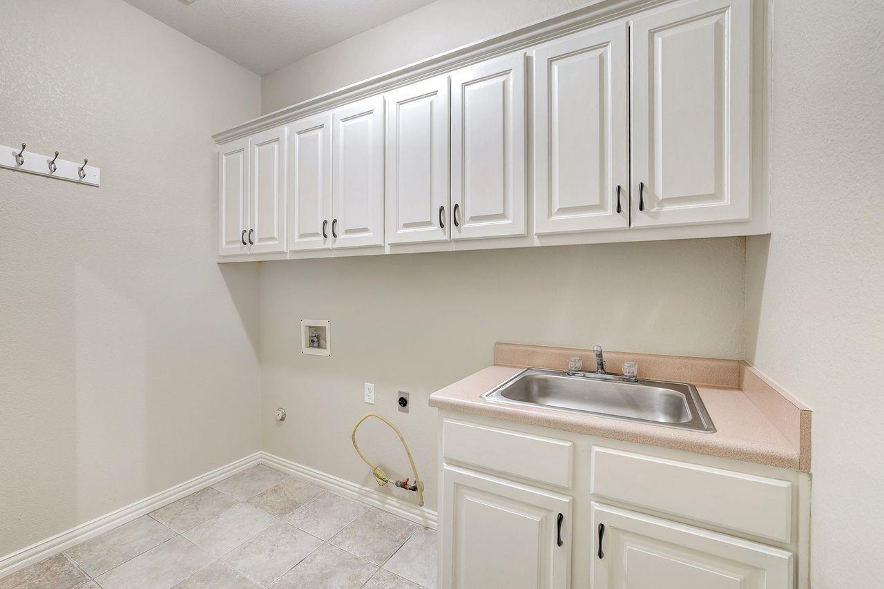 301 Rim Rock Dr, Georgetown, TX 78628