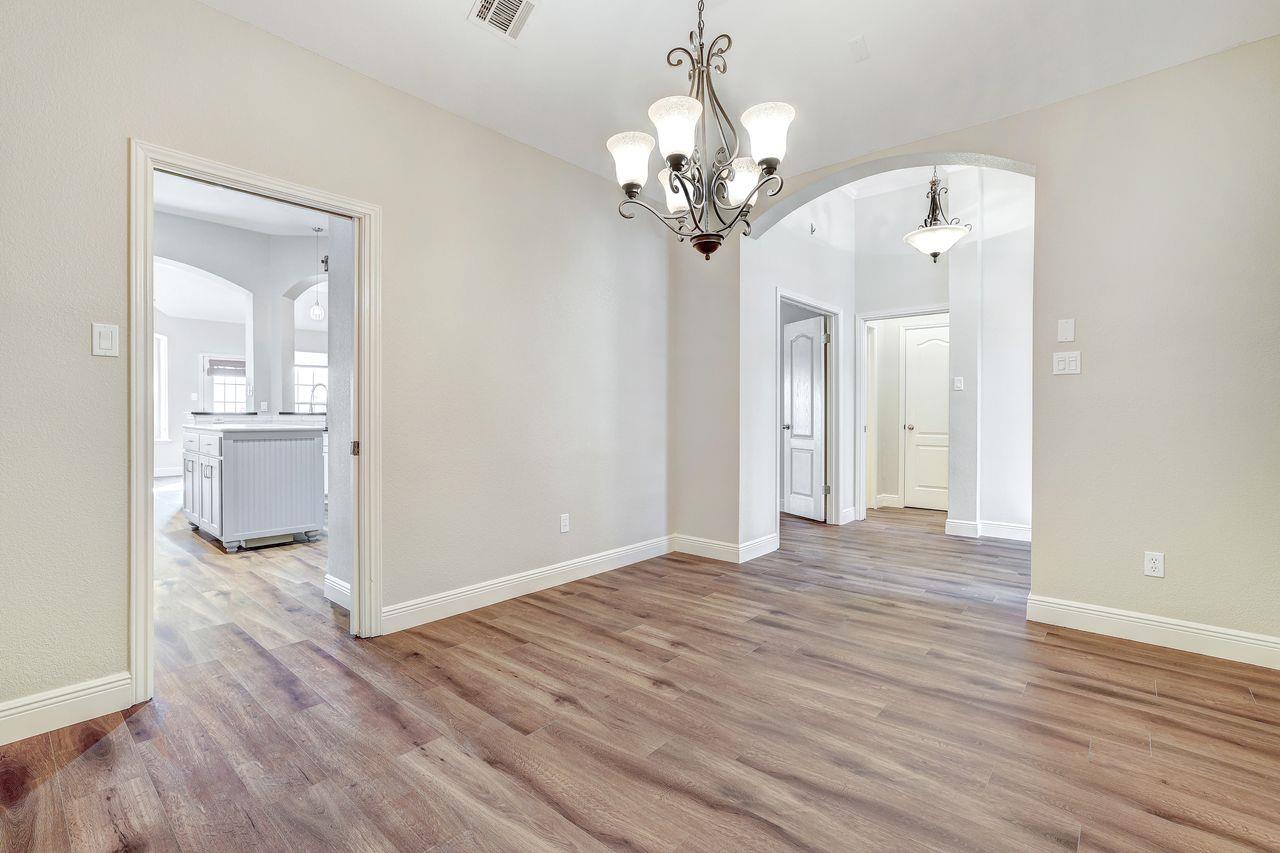 301 Rim Rock Dr, Georgetown, TX 78628