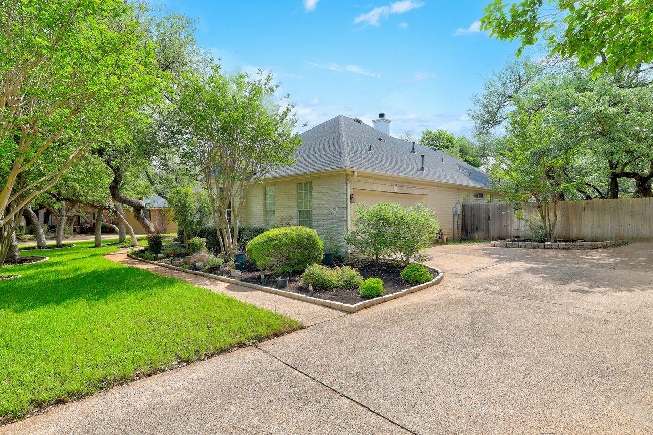 301 Rim Rock Dr, Georgetown, TX 78628