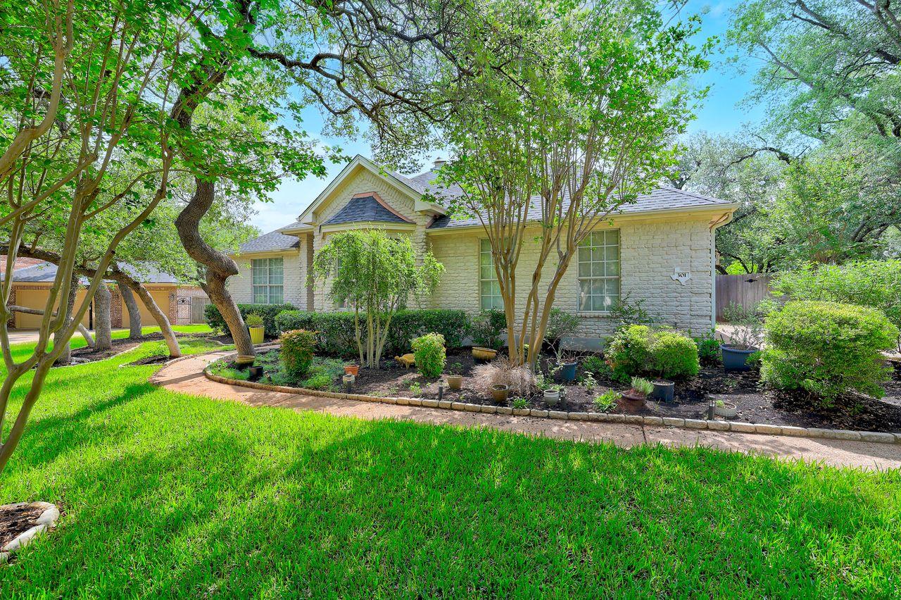 301 Rim Rock Dr, Georgetown, TX 78628