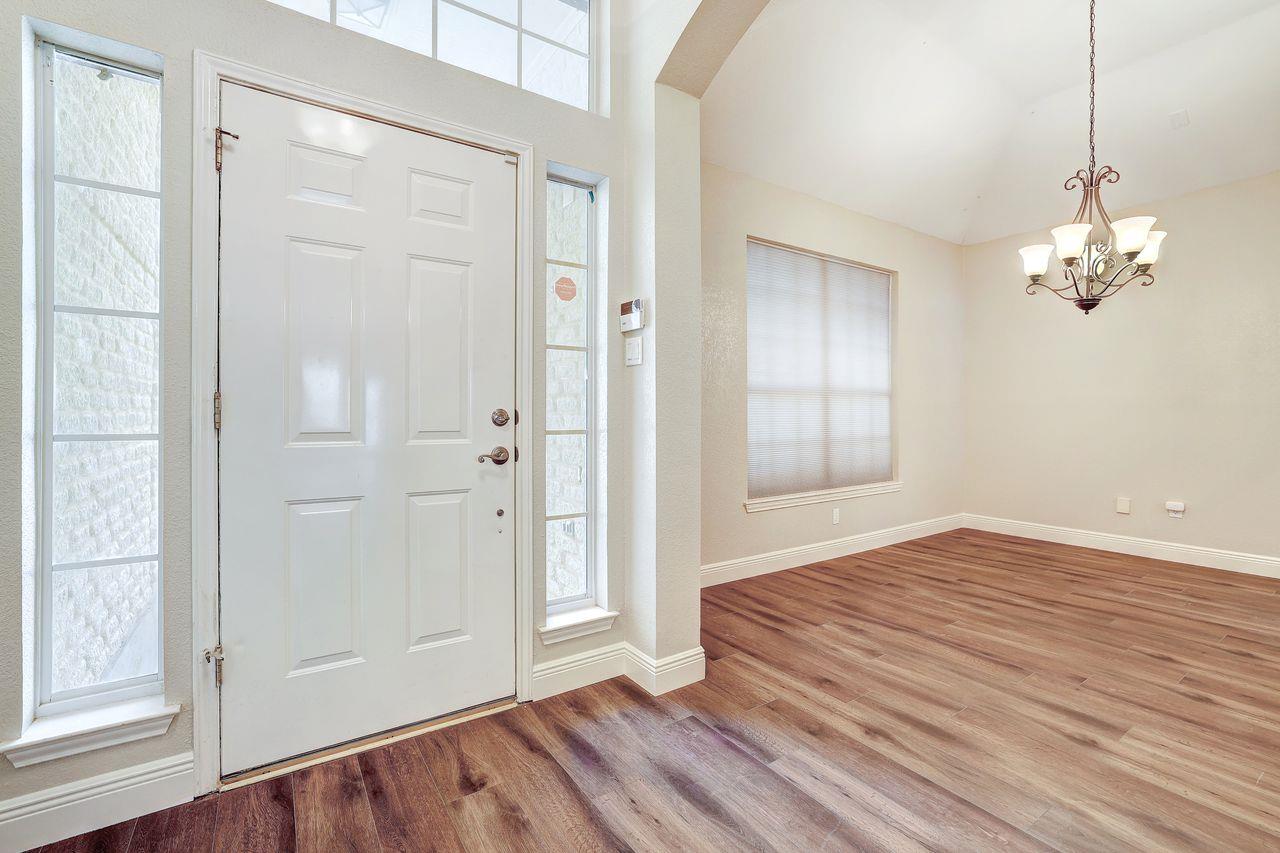 301 Rim Rock Dr, Georgetown, TX 78628