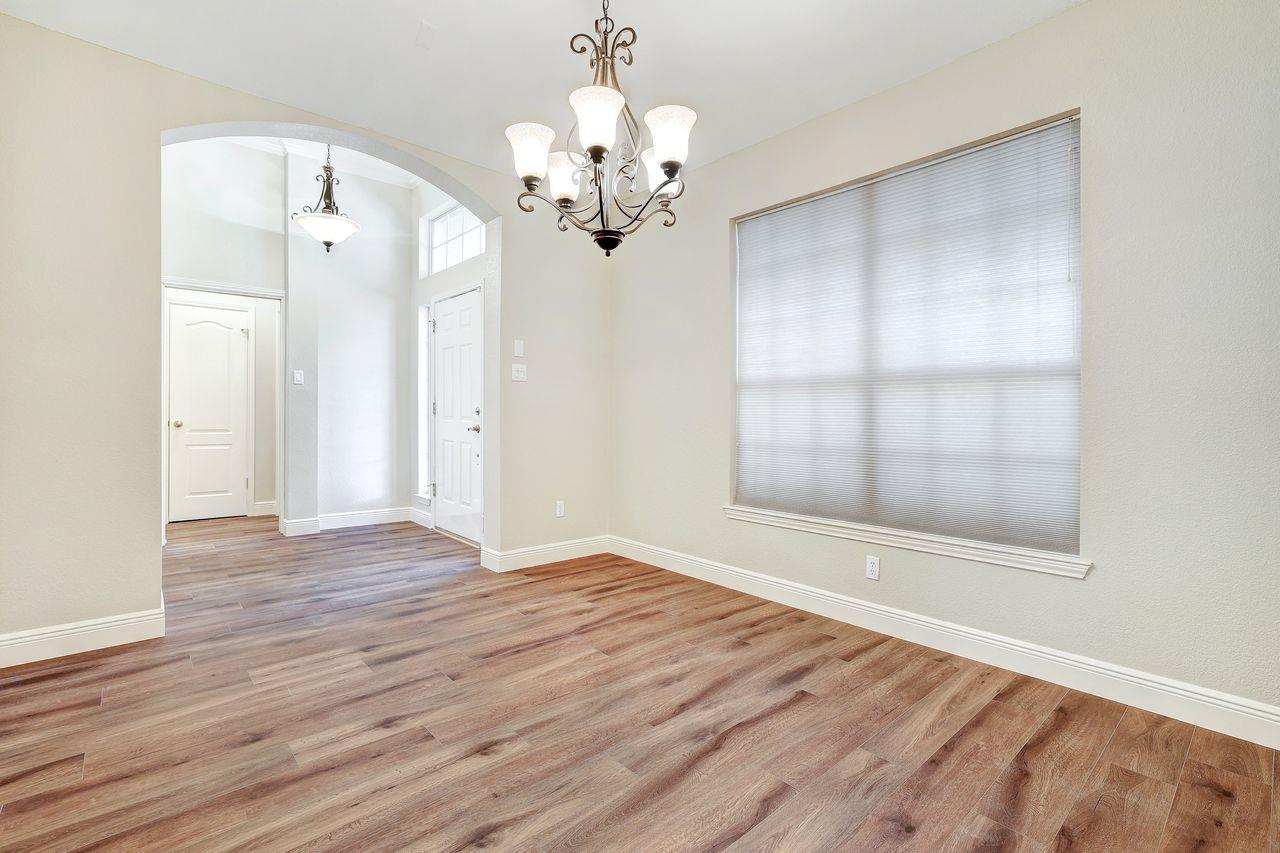 301 Rim Rock Dr, Georgetown, TX 78628