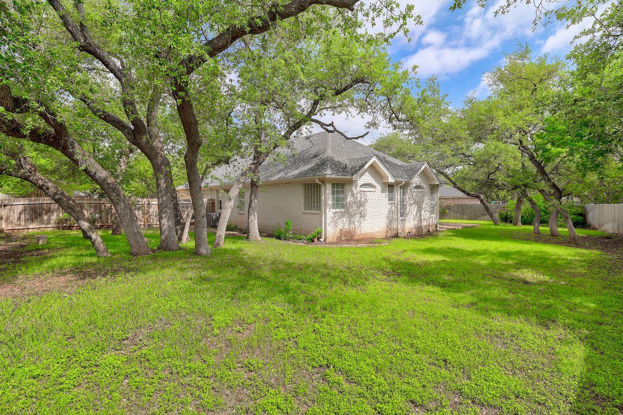 301 Rim Rock Dr, Georgetown, TX 78628