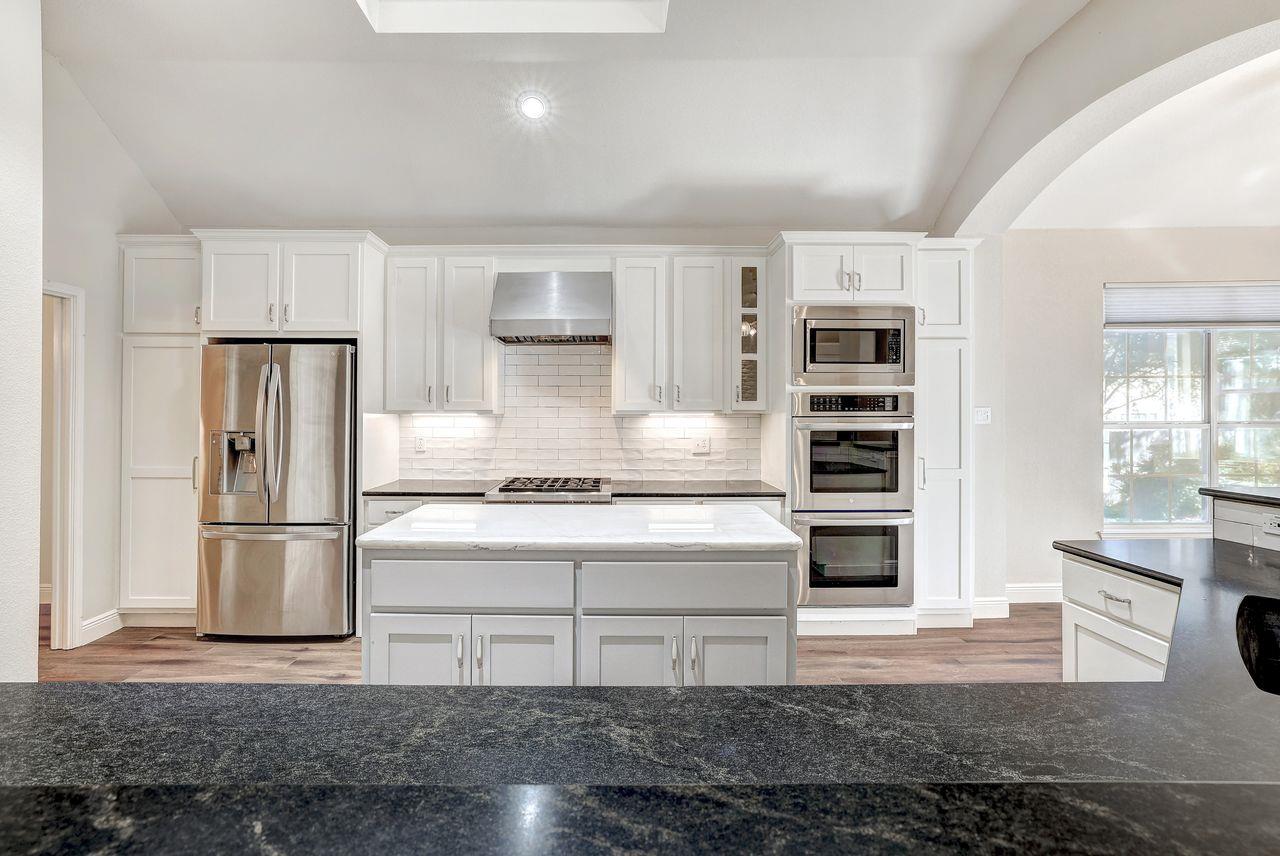 301 Rim Rock Dr, Georgetown, TX 78628