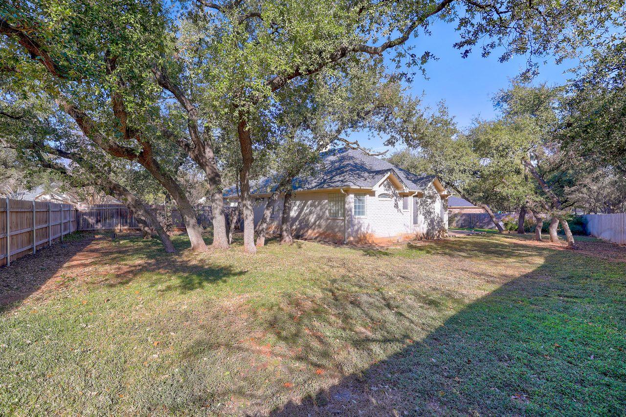 301 Rim Rock Dr, Georgetown, TX 78628