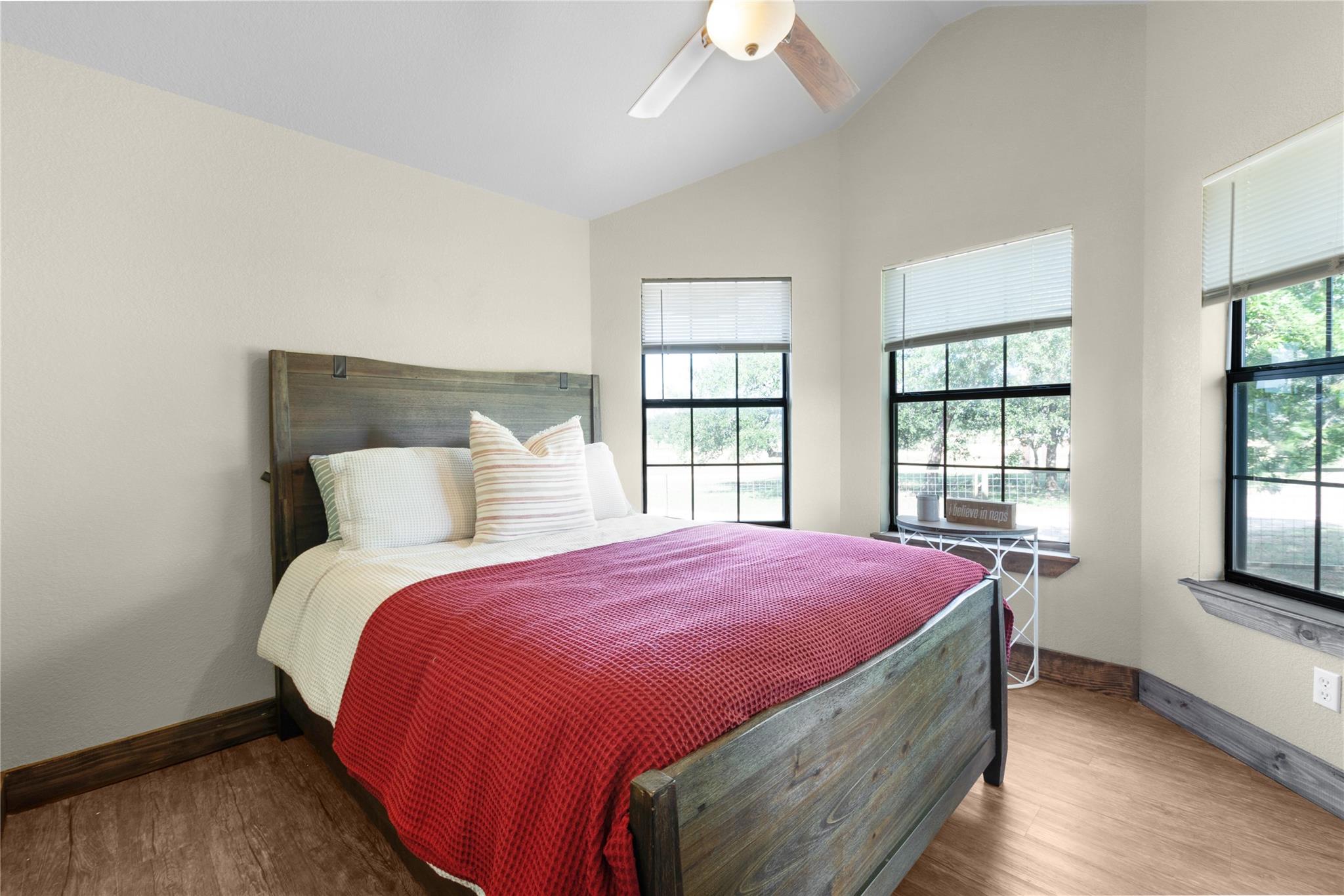 407 Windmill Rd, Burnet, TX 78611