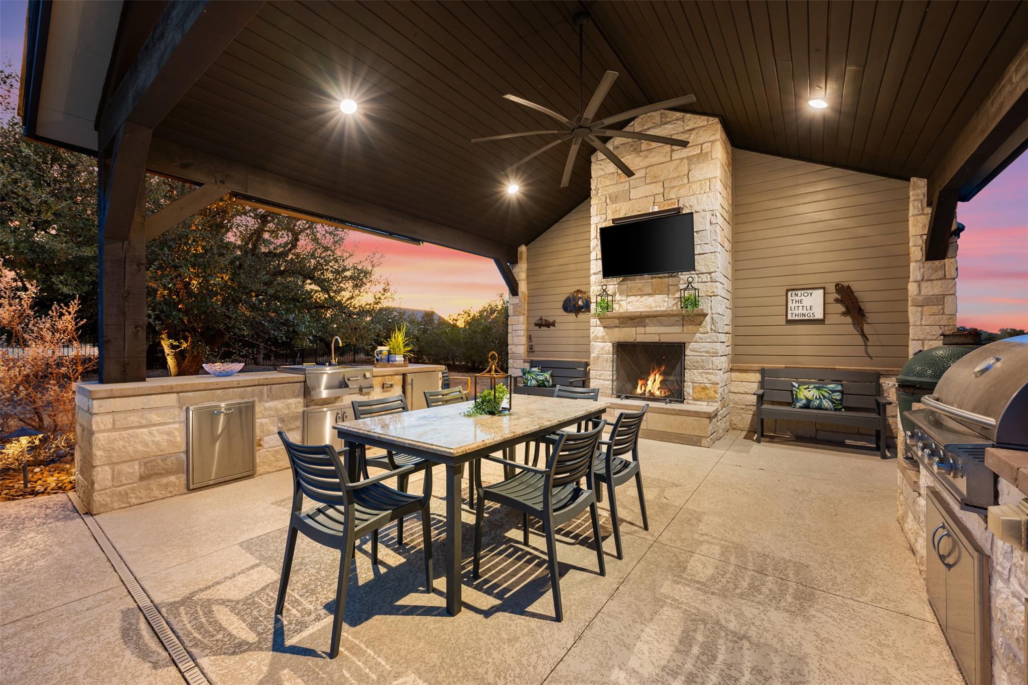420 Bold Sundown, Liberty Hill, TX 78642