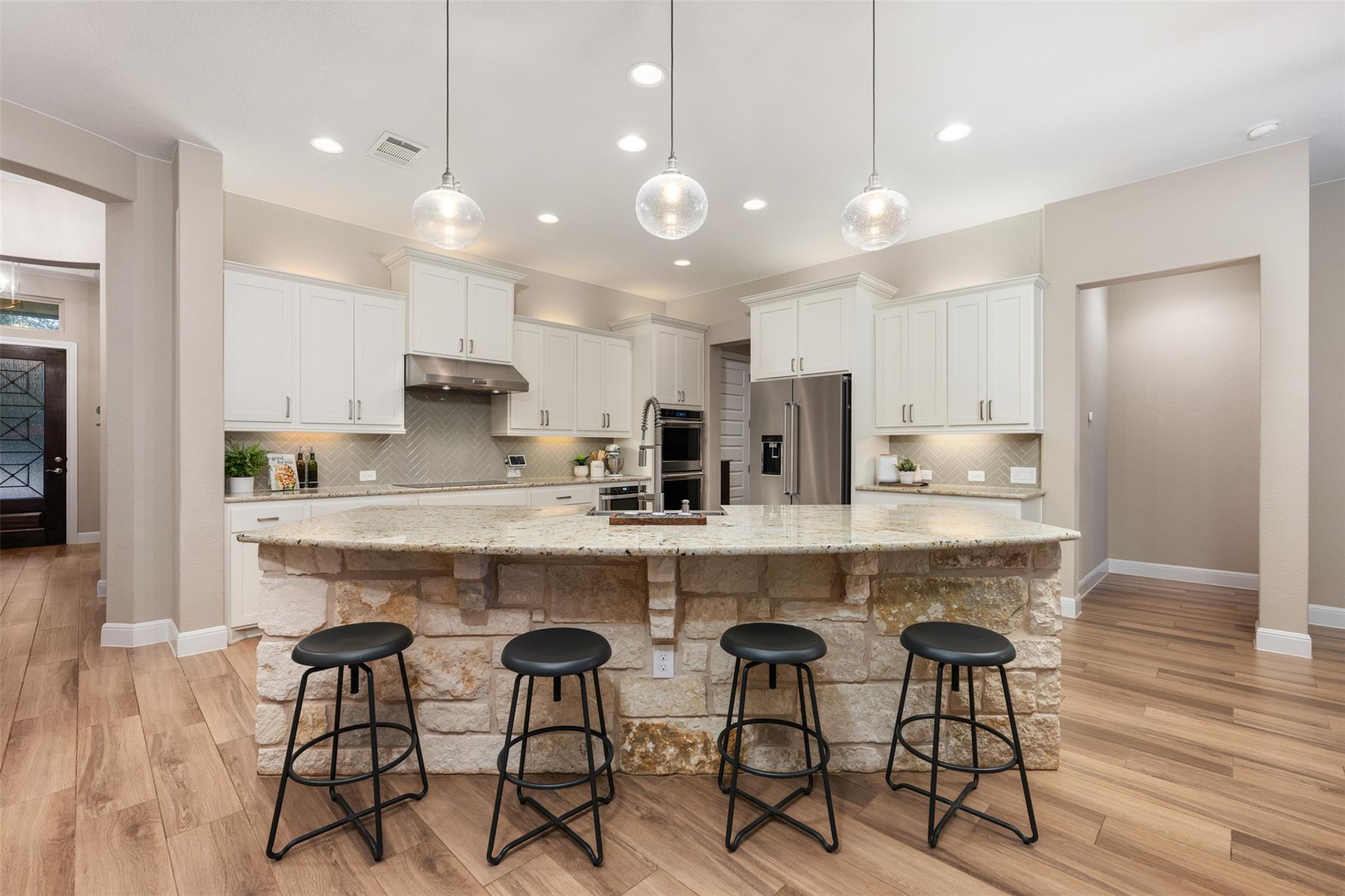 420 Bold Sundown, Liberty Hill, TX 78642