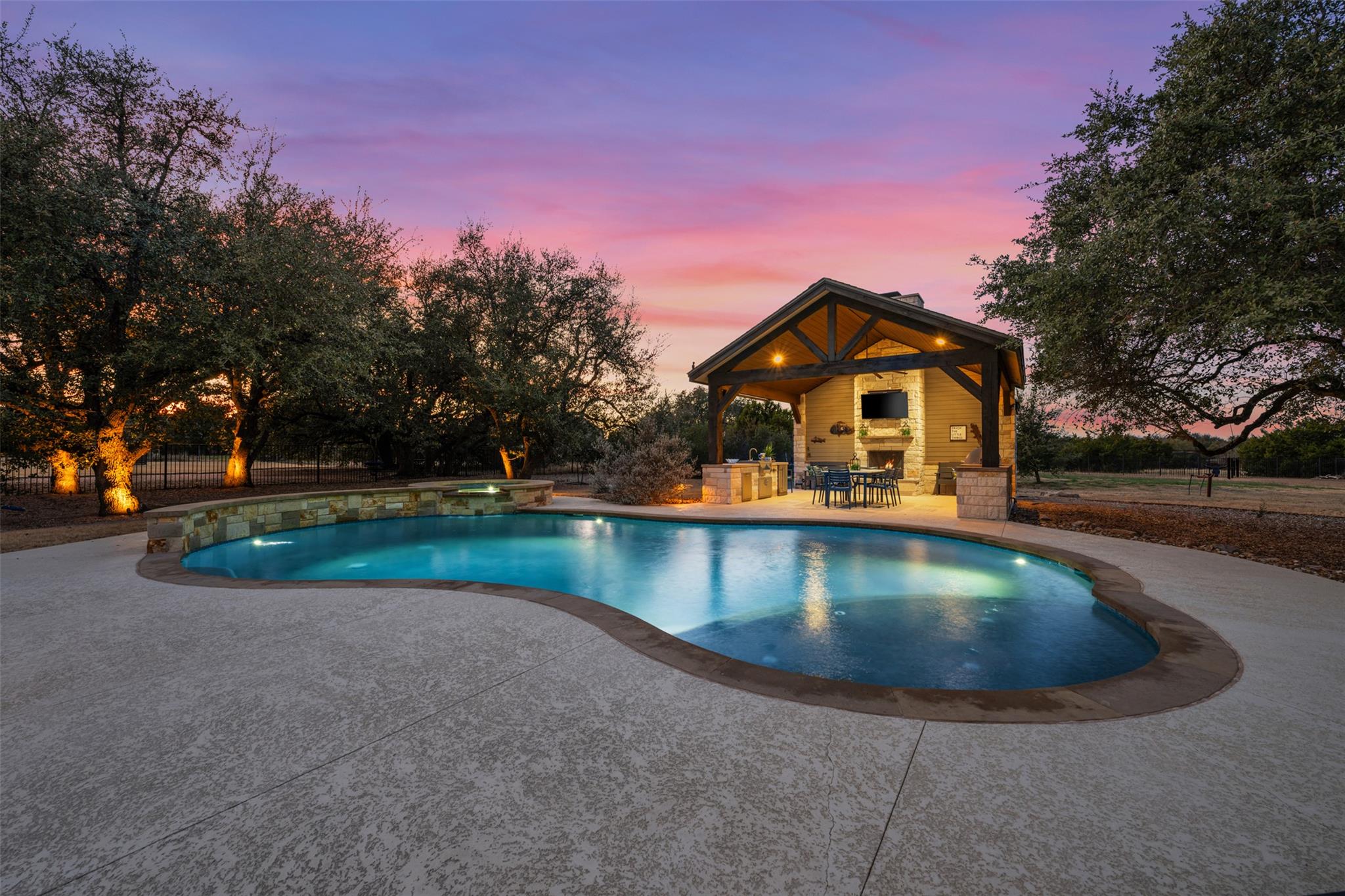 420 Bold Sundown, Liberty Hill, TX 78642
