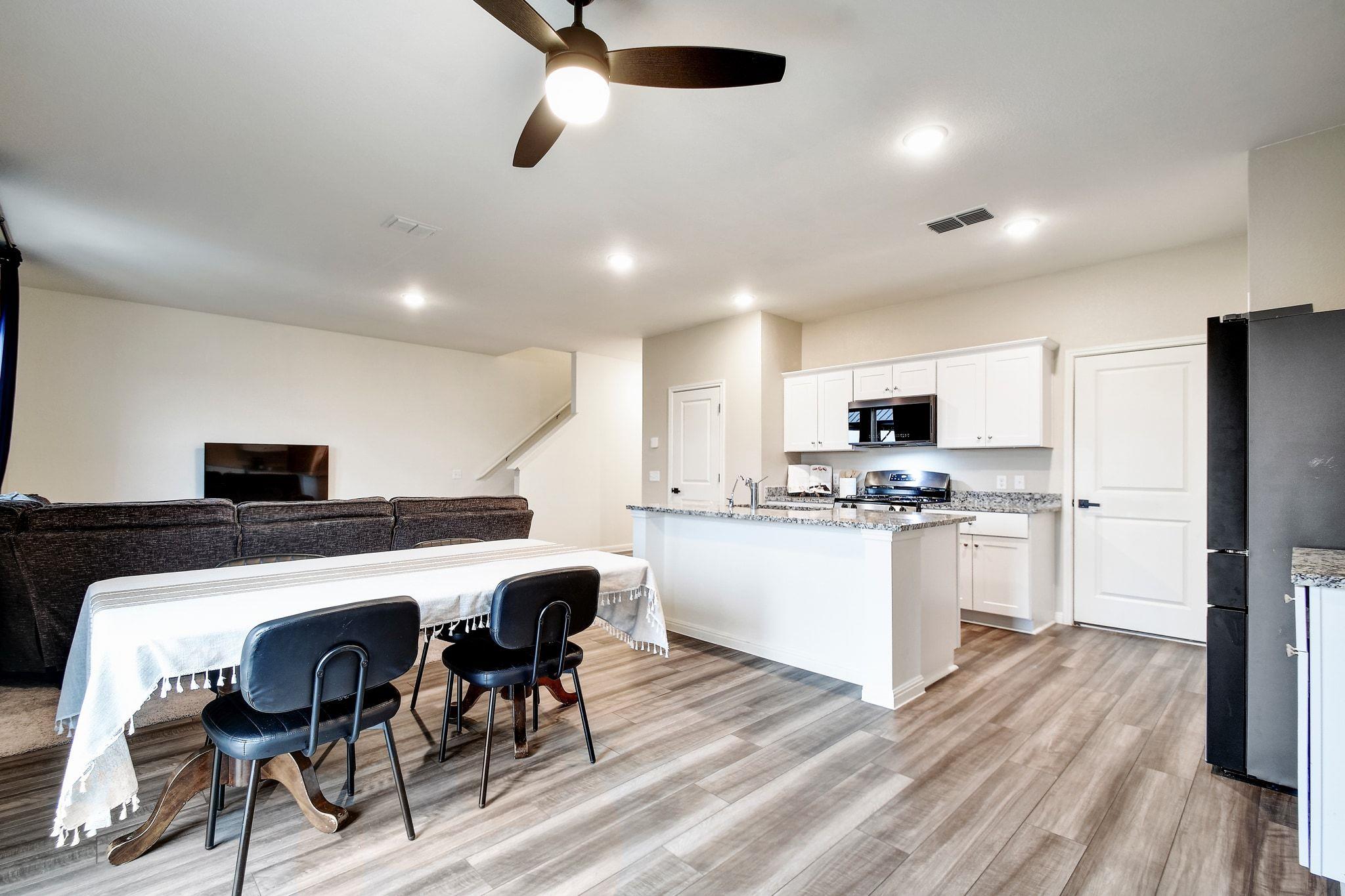 414 Plateau St, Maxwell, TX 78656