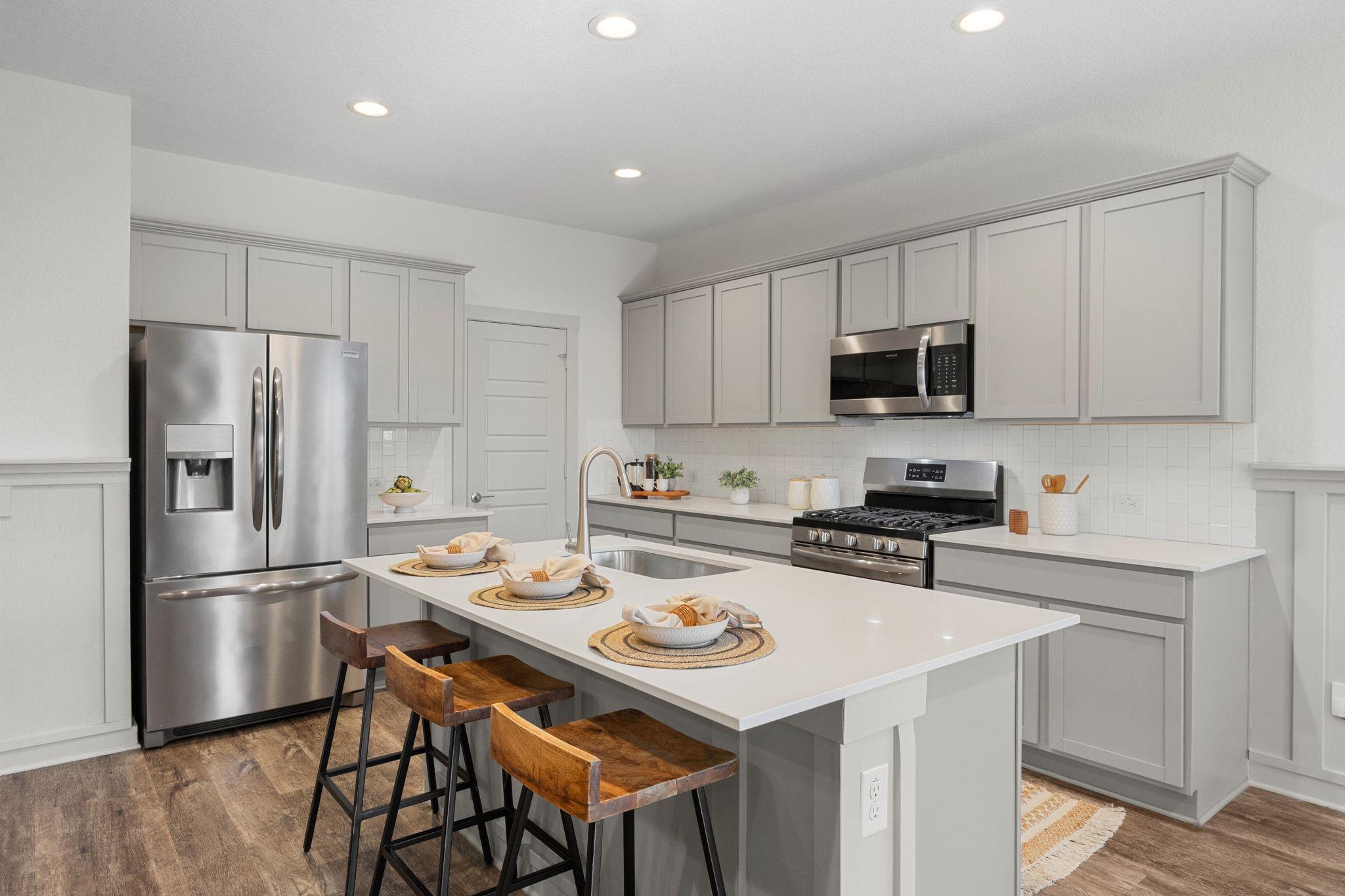 100 Deserti Rd, Leander, TX 78641