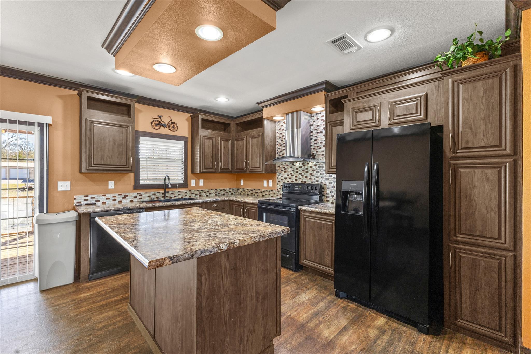 4919 County Road 416, Somerville, TX 77879