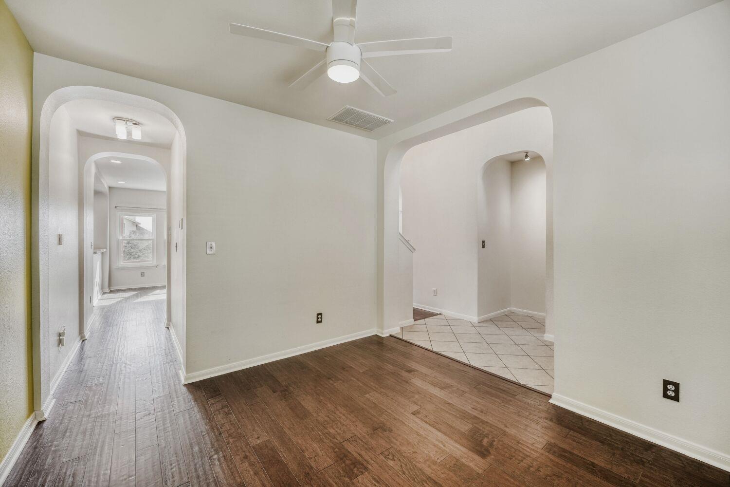 420 Manchester Ln, Austin, TX 78737