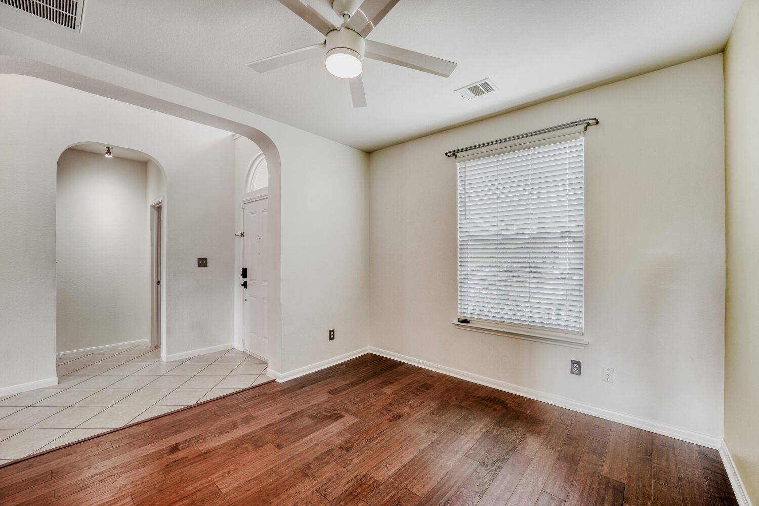 420 Manchester Ln, Austin, TX 78737