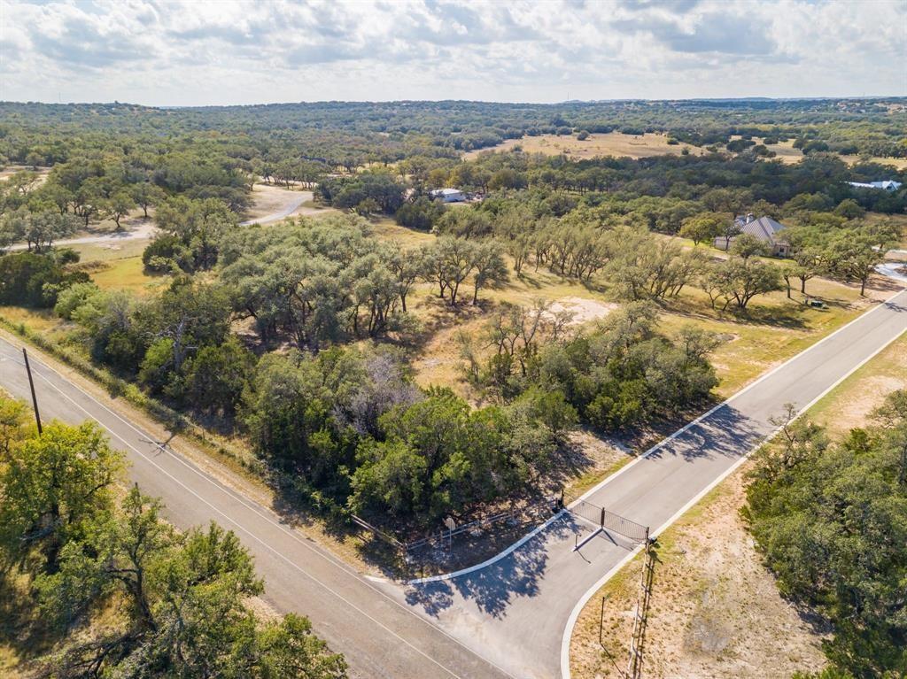 762 Morning Dew Dr, Round Mountain, TX 78663