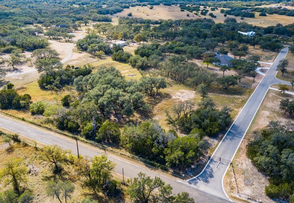 762 Morning Dew Dr, Round Mountain, TX 78663